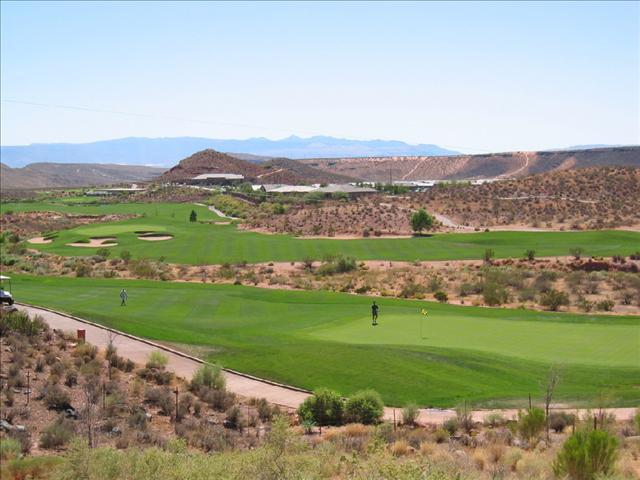 CORAL CANYON - Residential