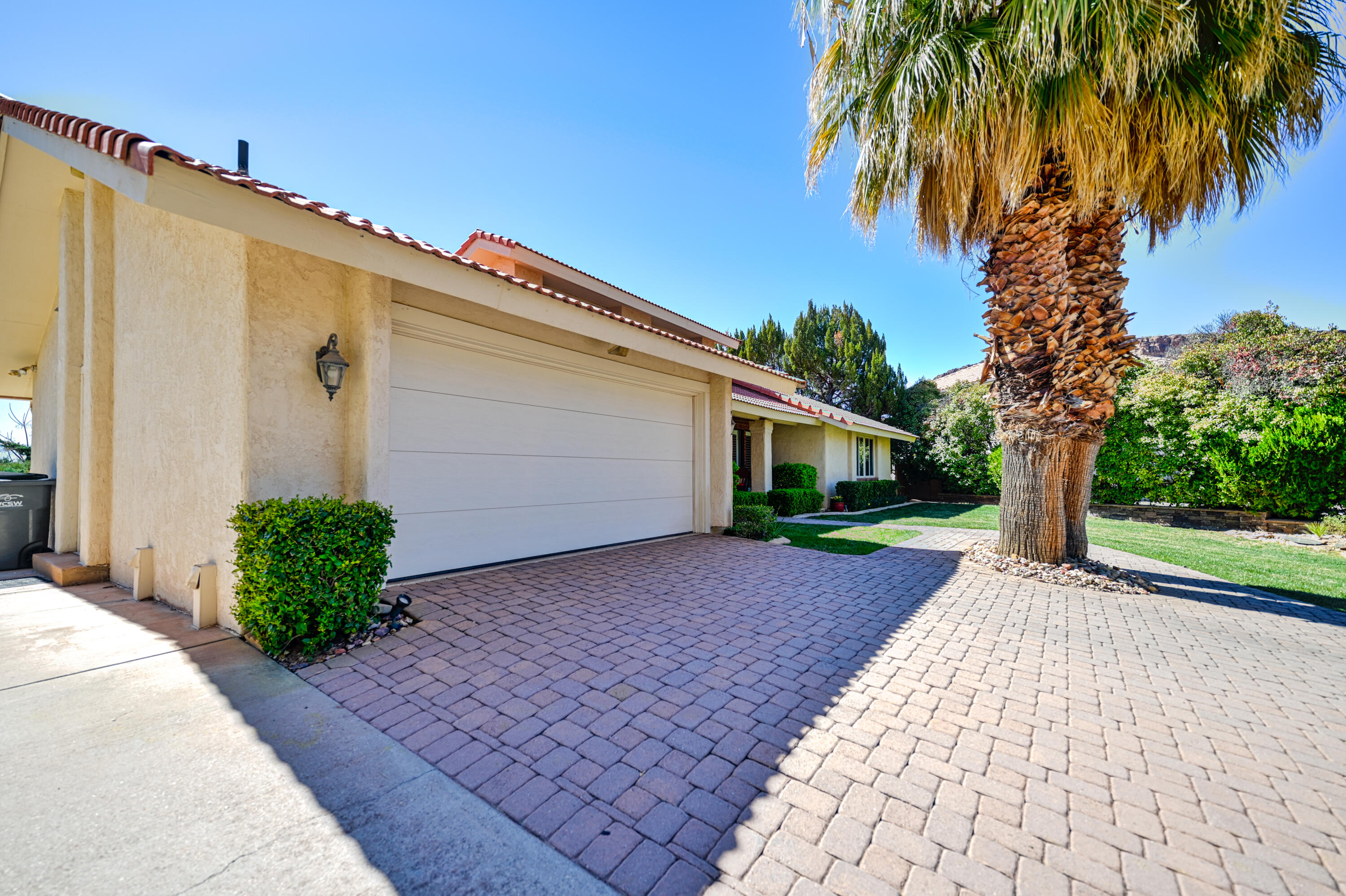 BLOOMINGTON COUNTRY CLUB - Residential