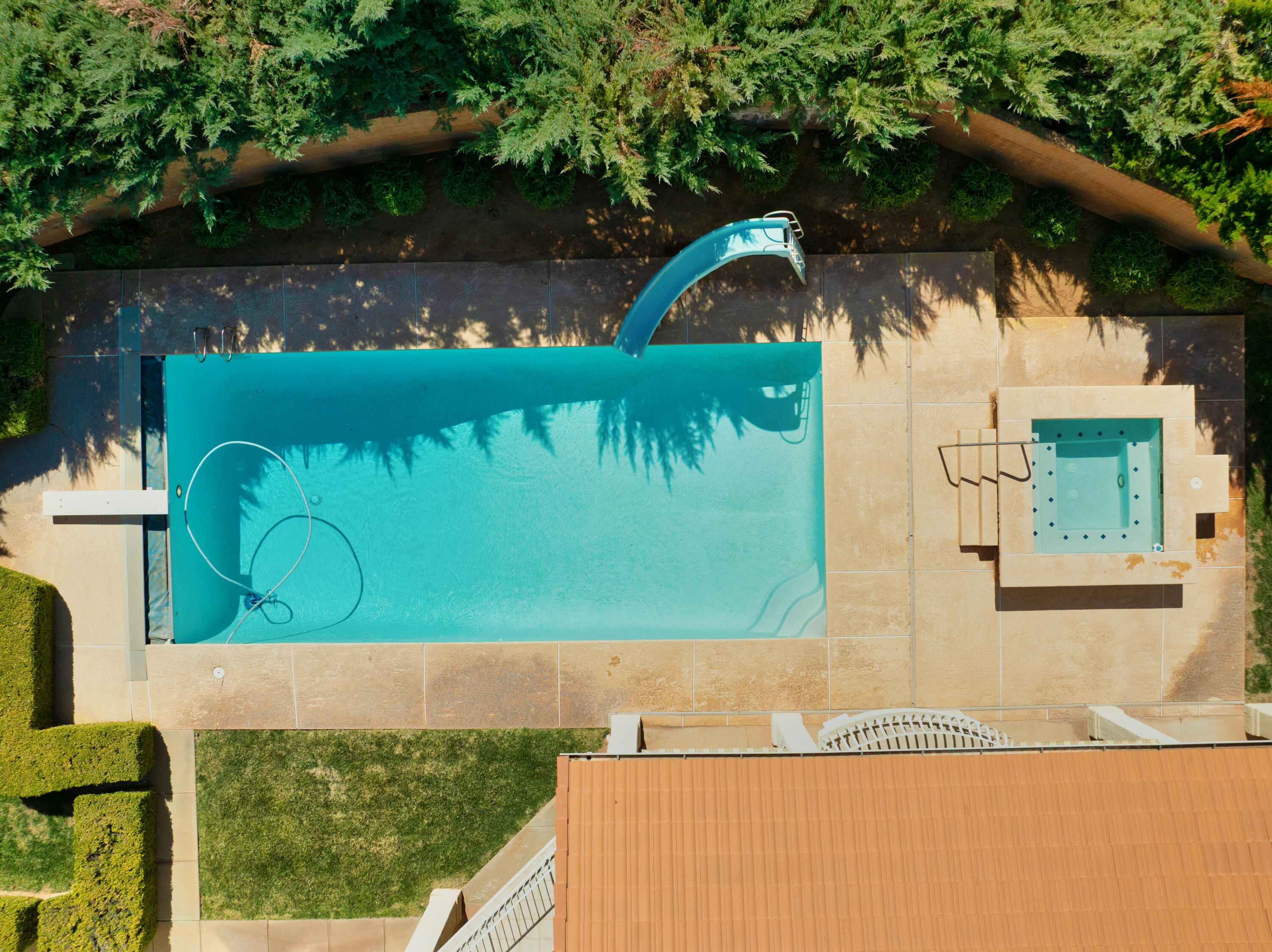 BLOOMINGTON COUNTRY CLUB - Residential