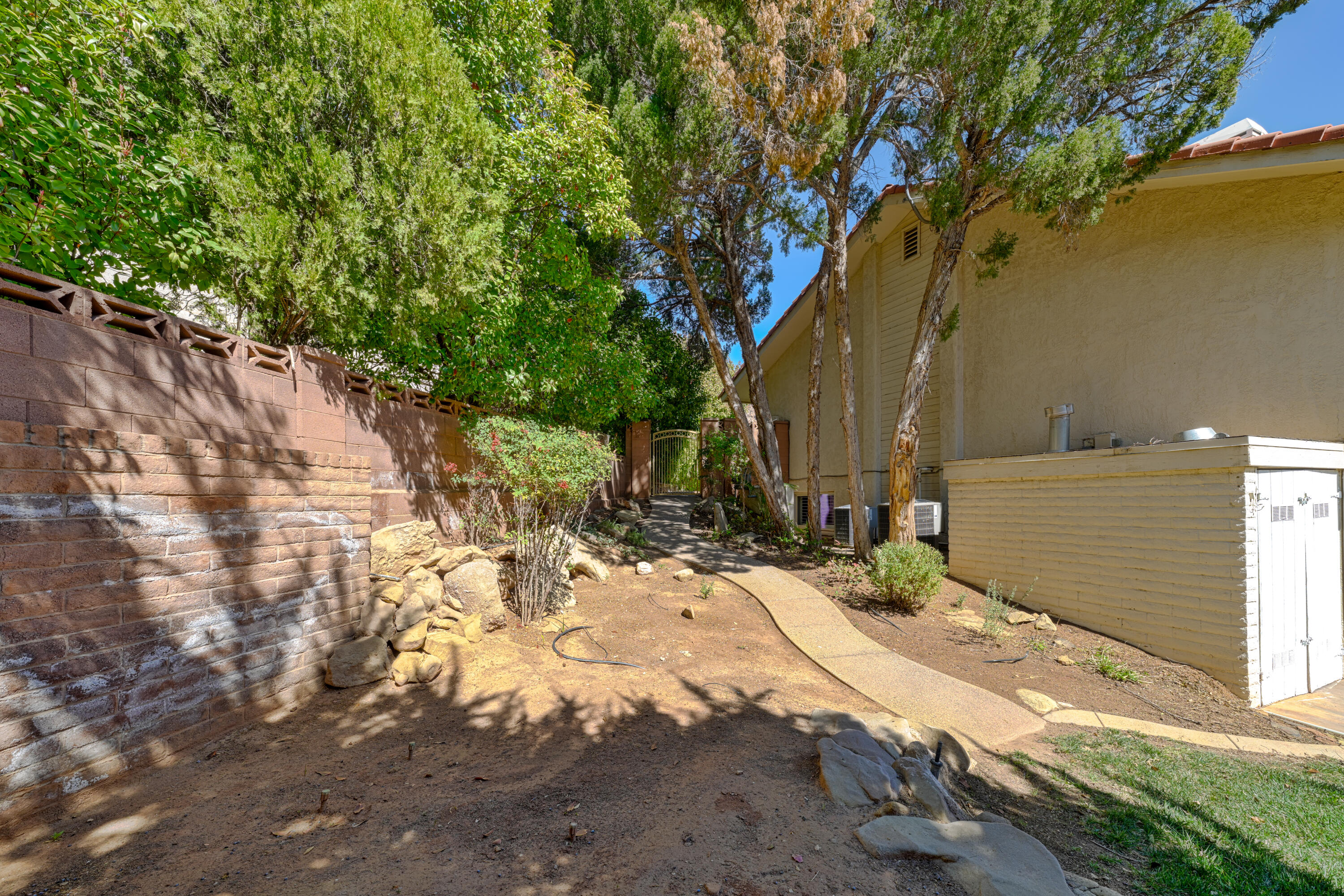 BLOOMINGTON COUNTRY CLUB - Residential