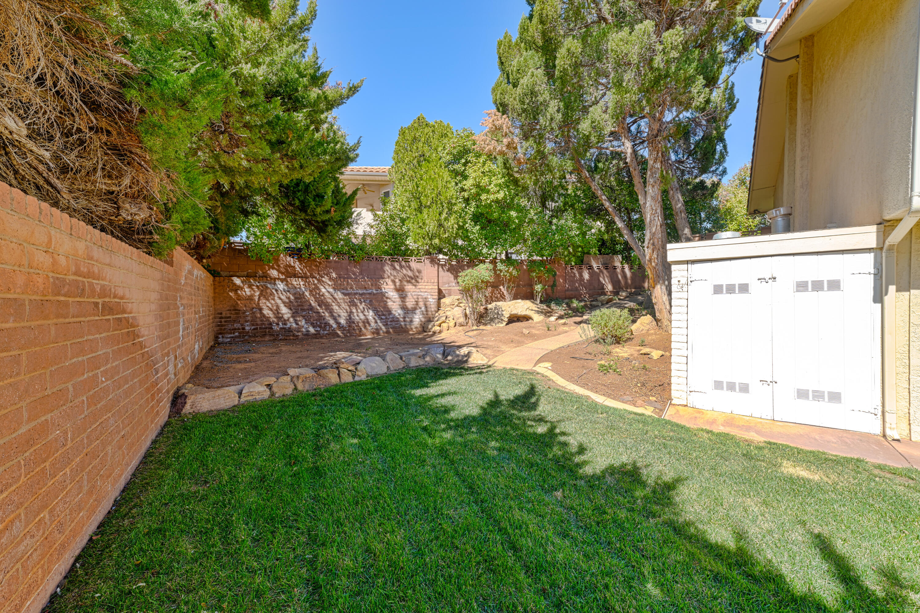 BLOOMINGTON COUNTRY CLUB - Residential