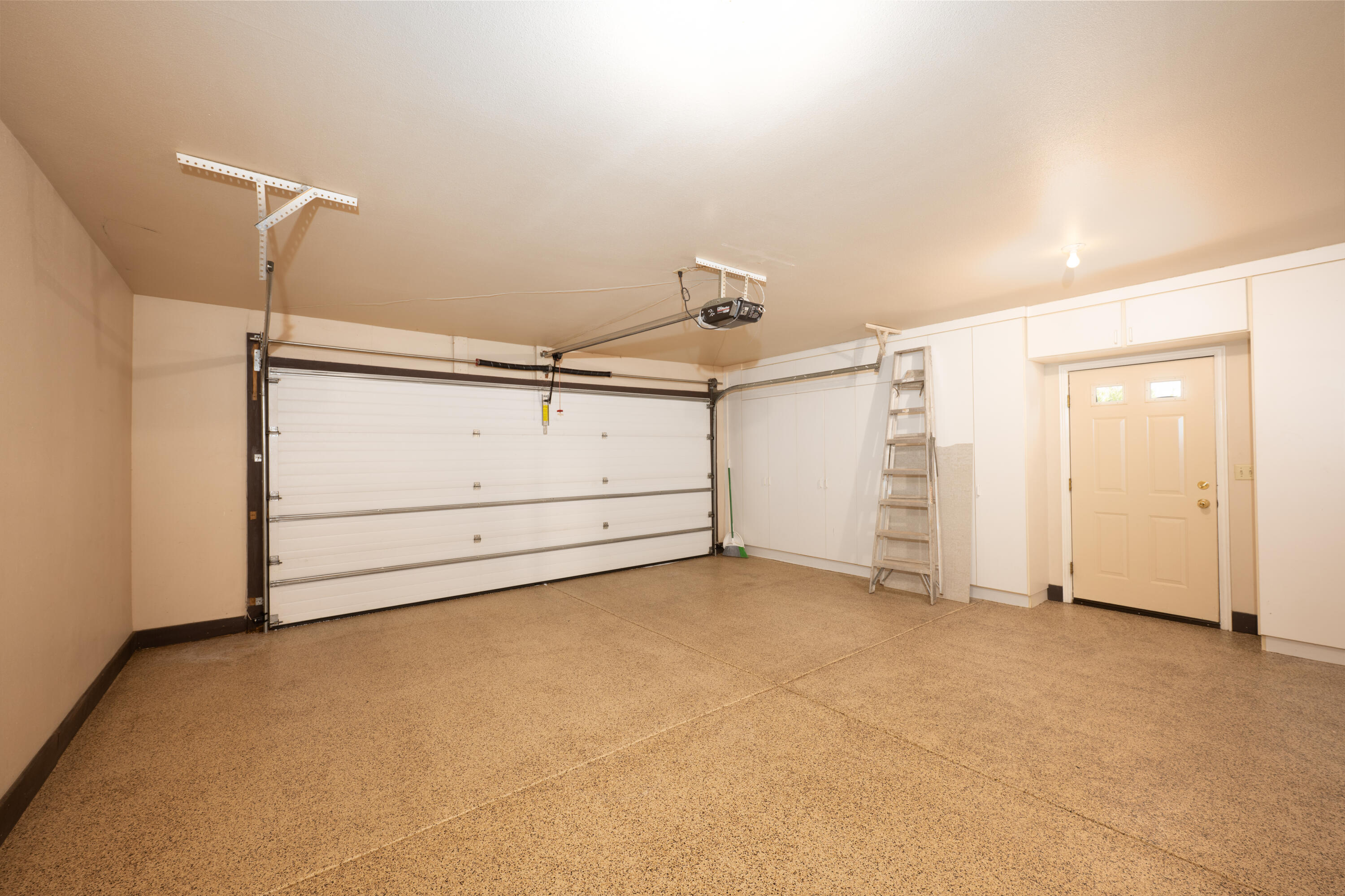 BLOOMINGTON COUNTRY CLUB - Residential