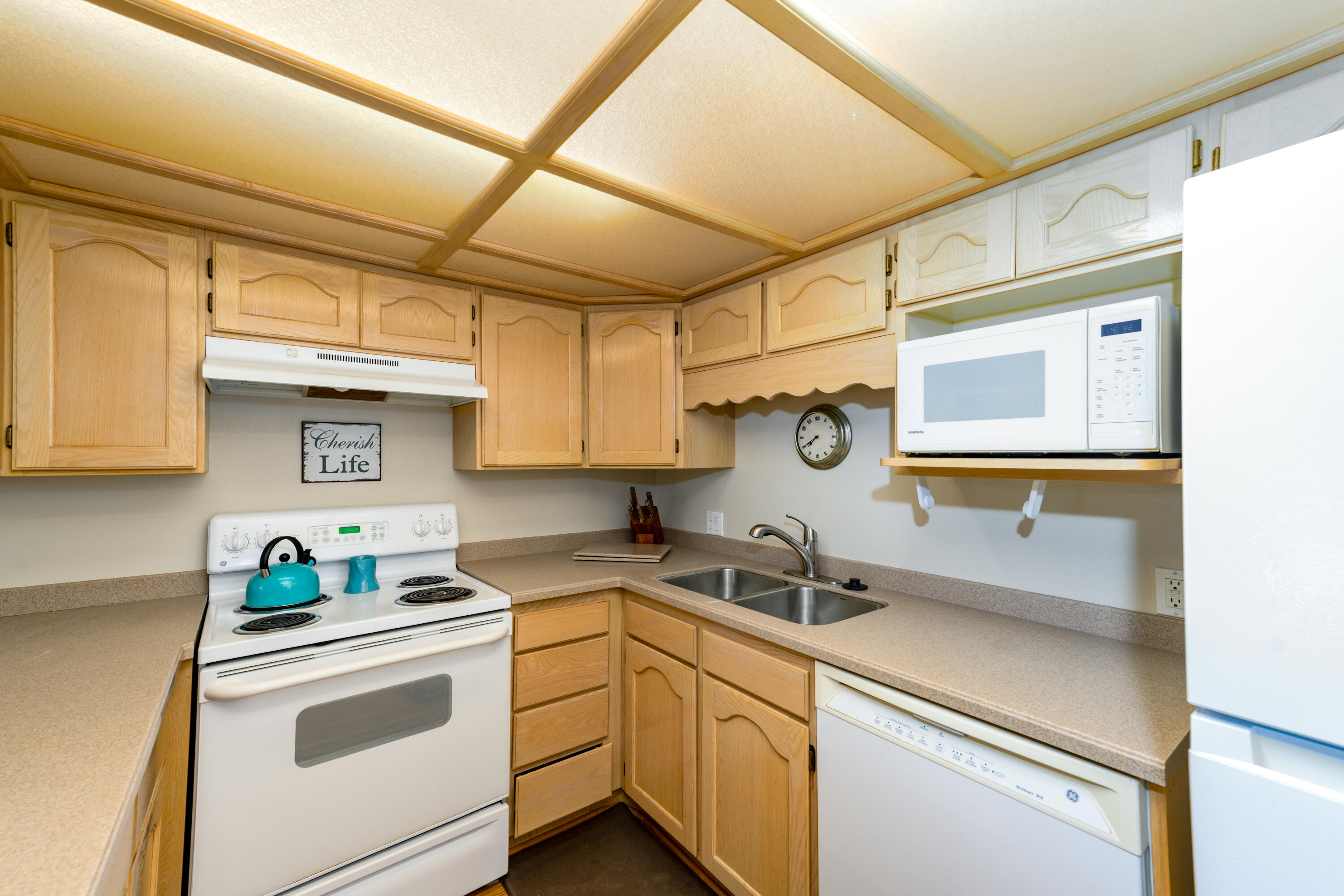 BLOOMINGTON COUNTRY CLUB - Residential