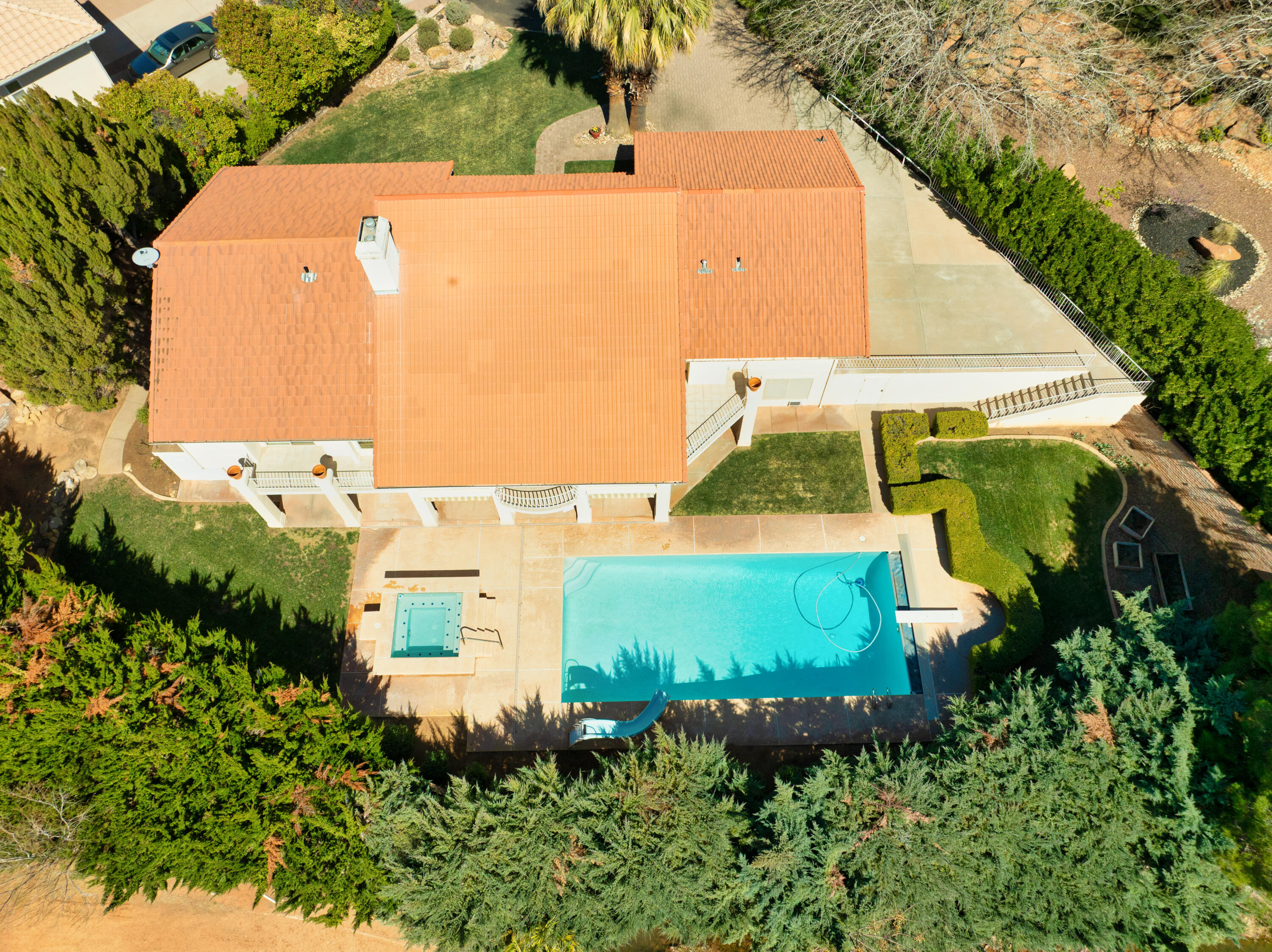 BLOOMINGTON COUNTRY CLUB - Residential