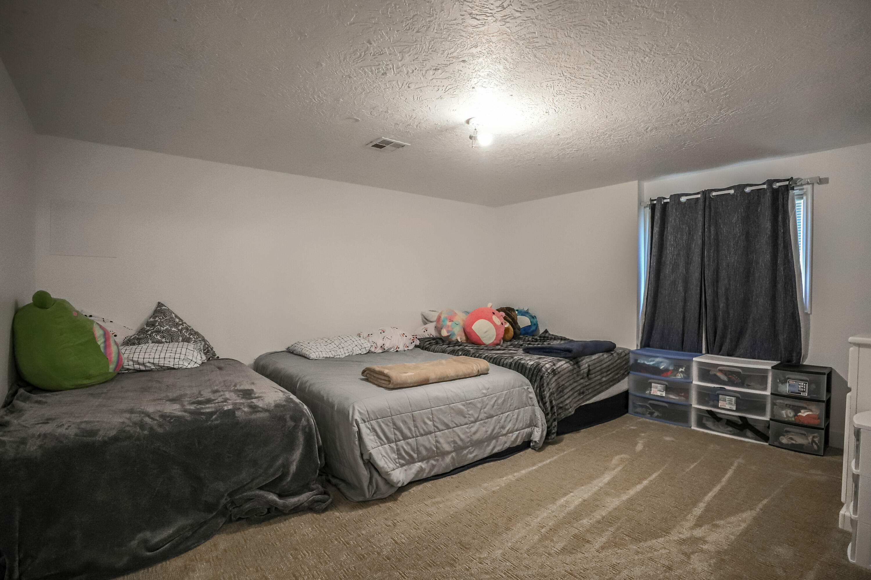 BLOOMINGTON HILLS - Residential