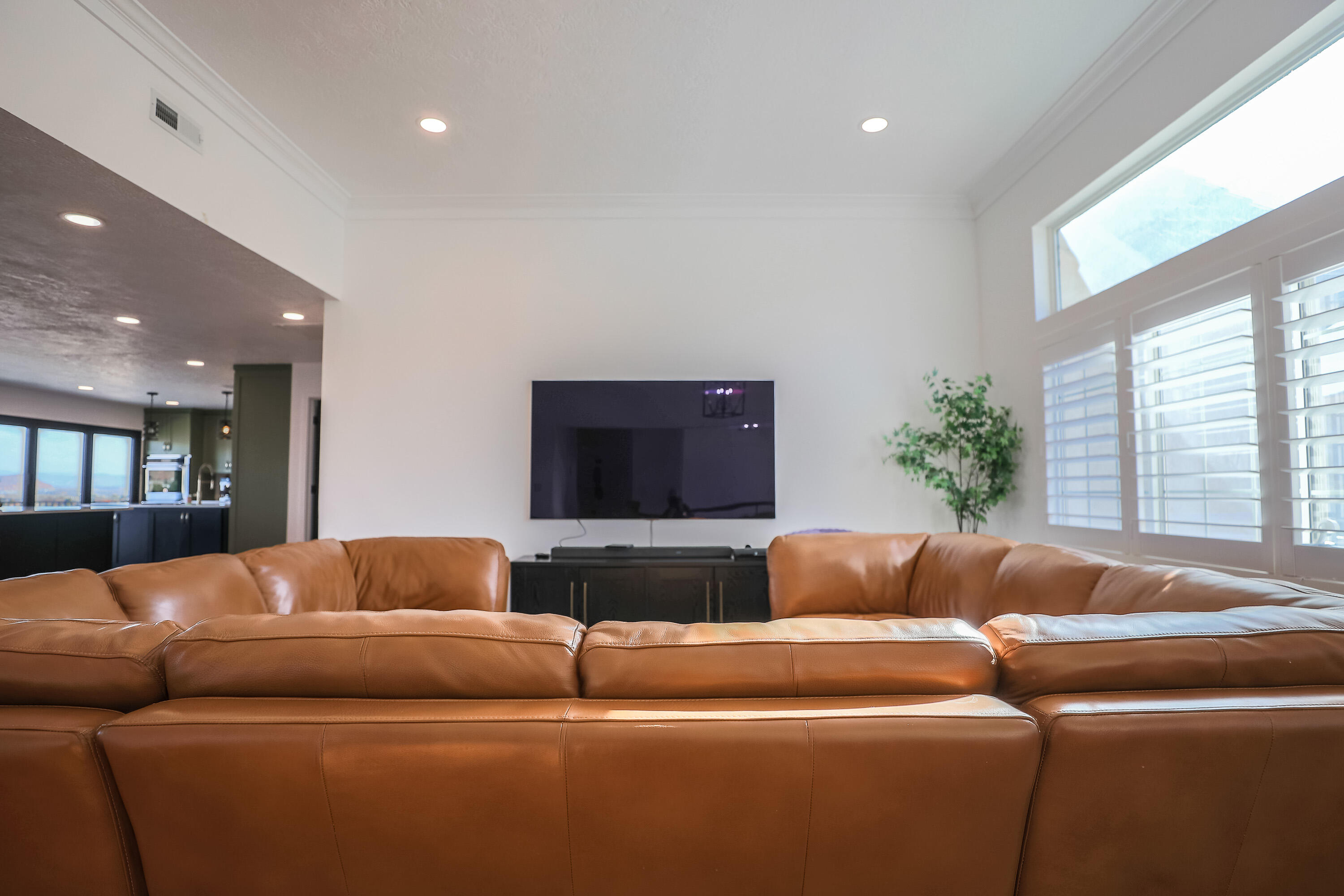 BLOOMINGTON HILLS - Residential