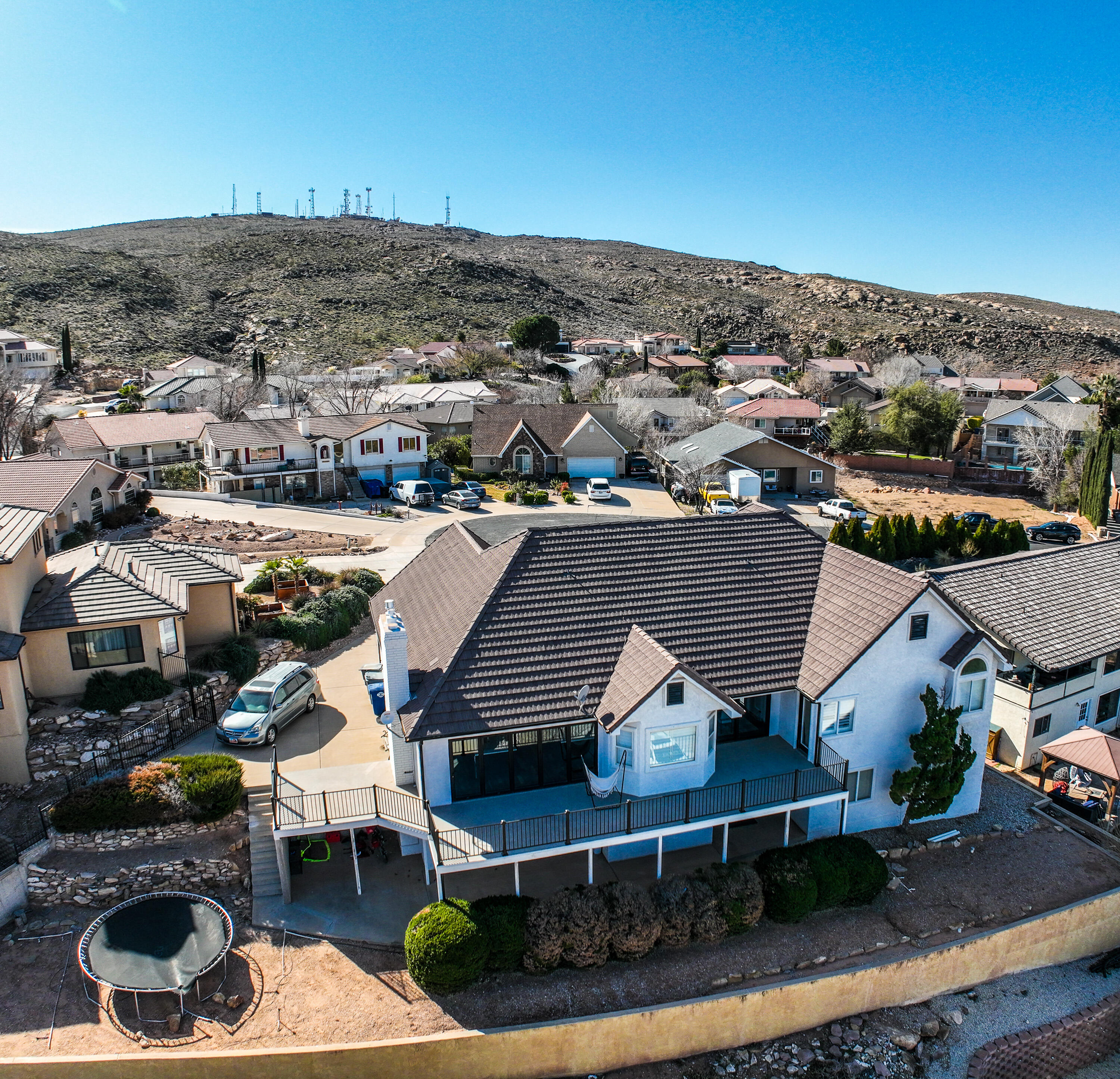 BLOOMINGTON HILLS - Residential