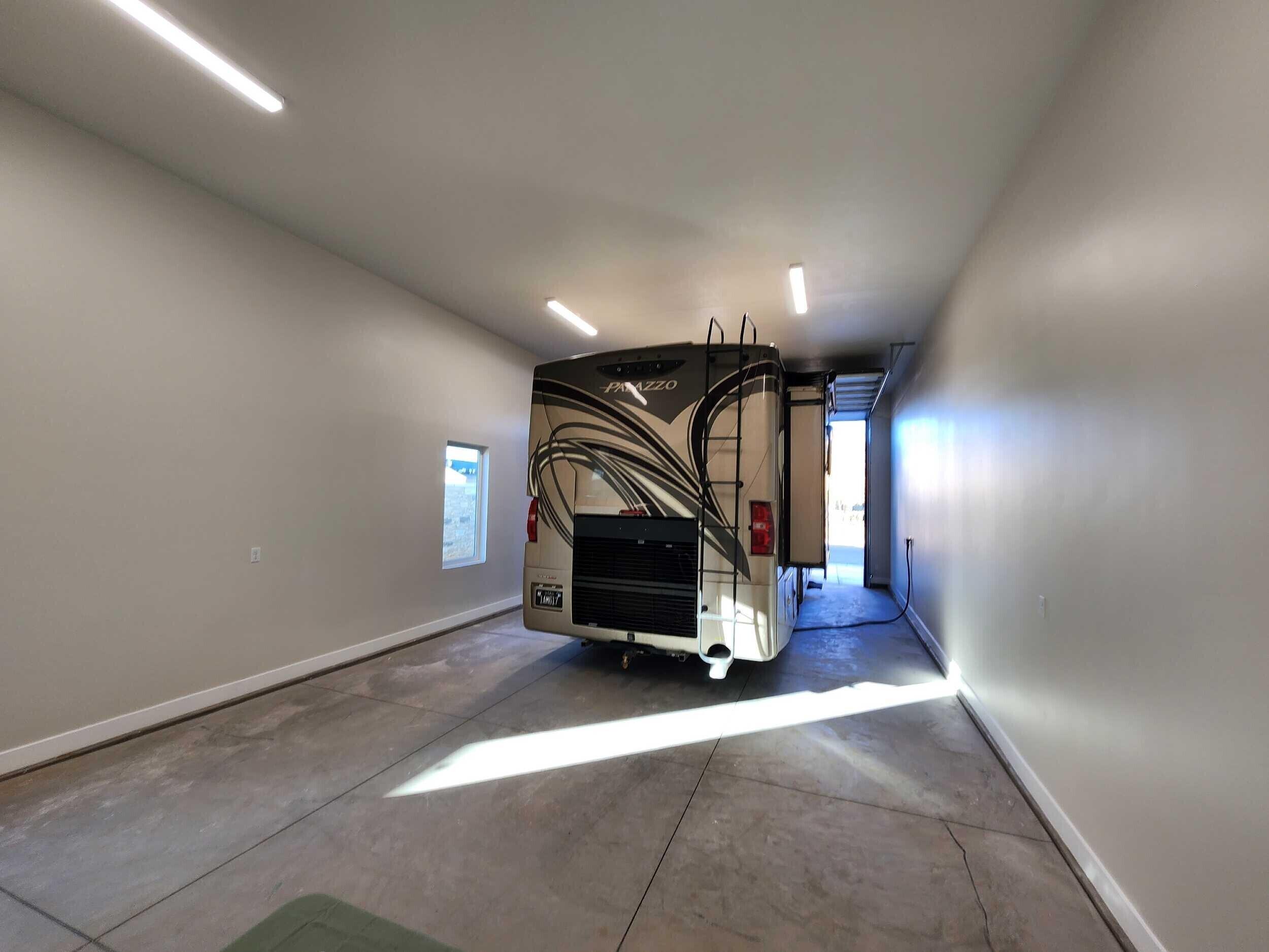 HAWKEYE POINTE SUB - Residential