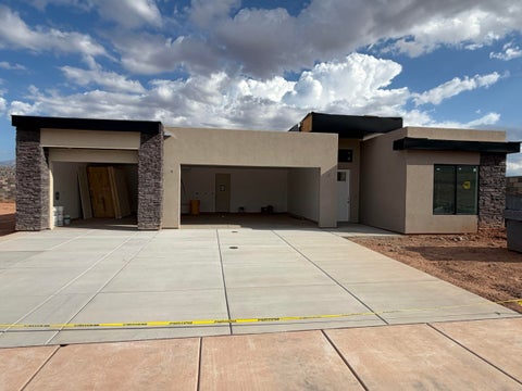 Tiny photo for 1758 W Monument Valley RD, Hurricane, UT 84737 (MLS # 26-274912)