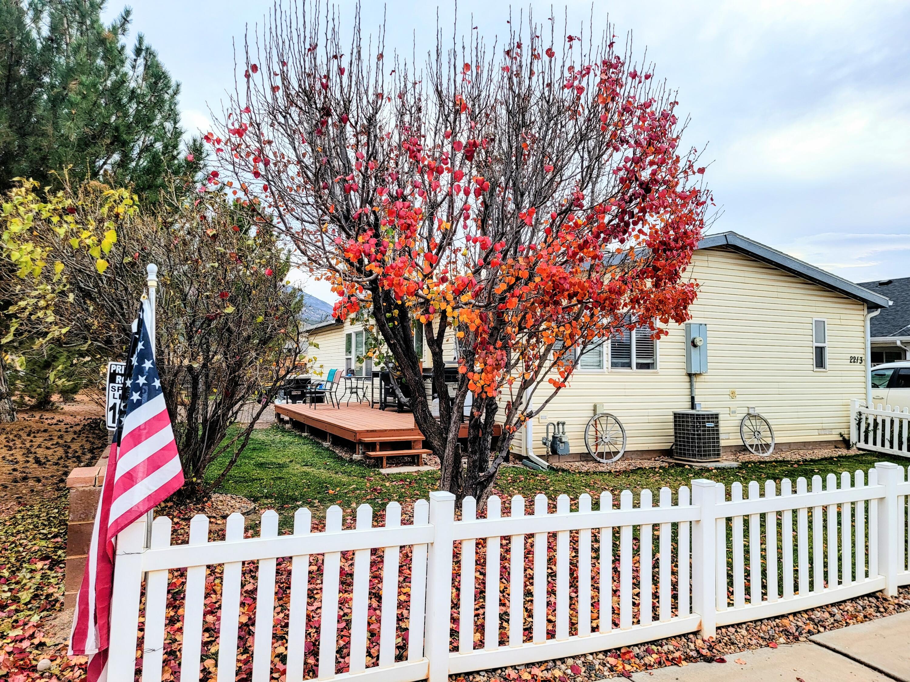 EAGLE ROCK - Residential