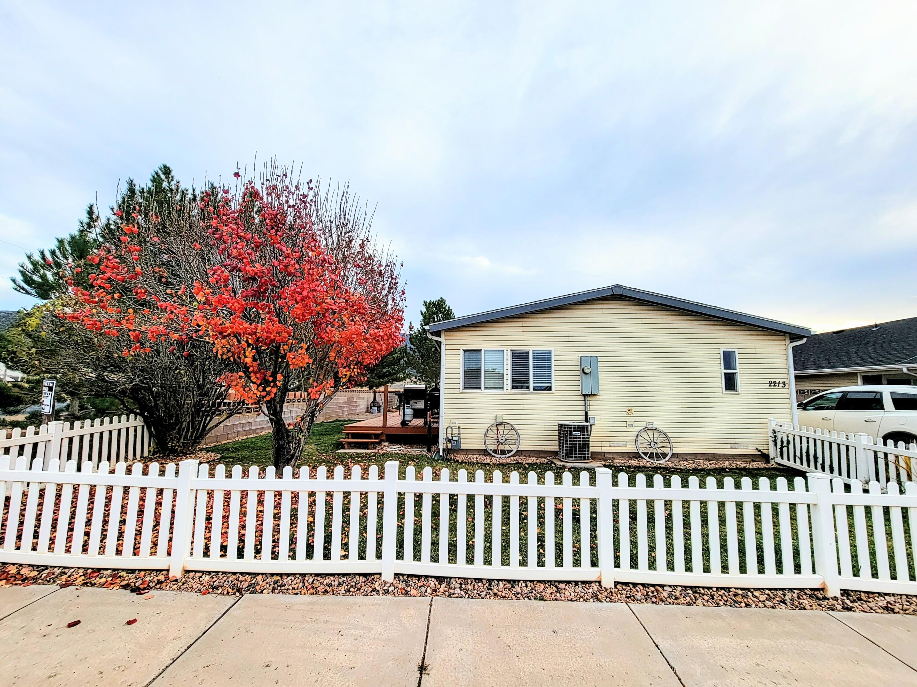 EAGLE ROCK - Residential