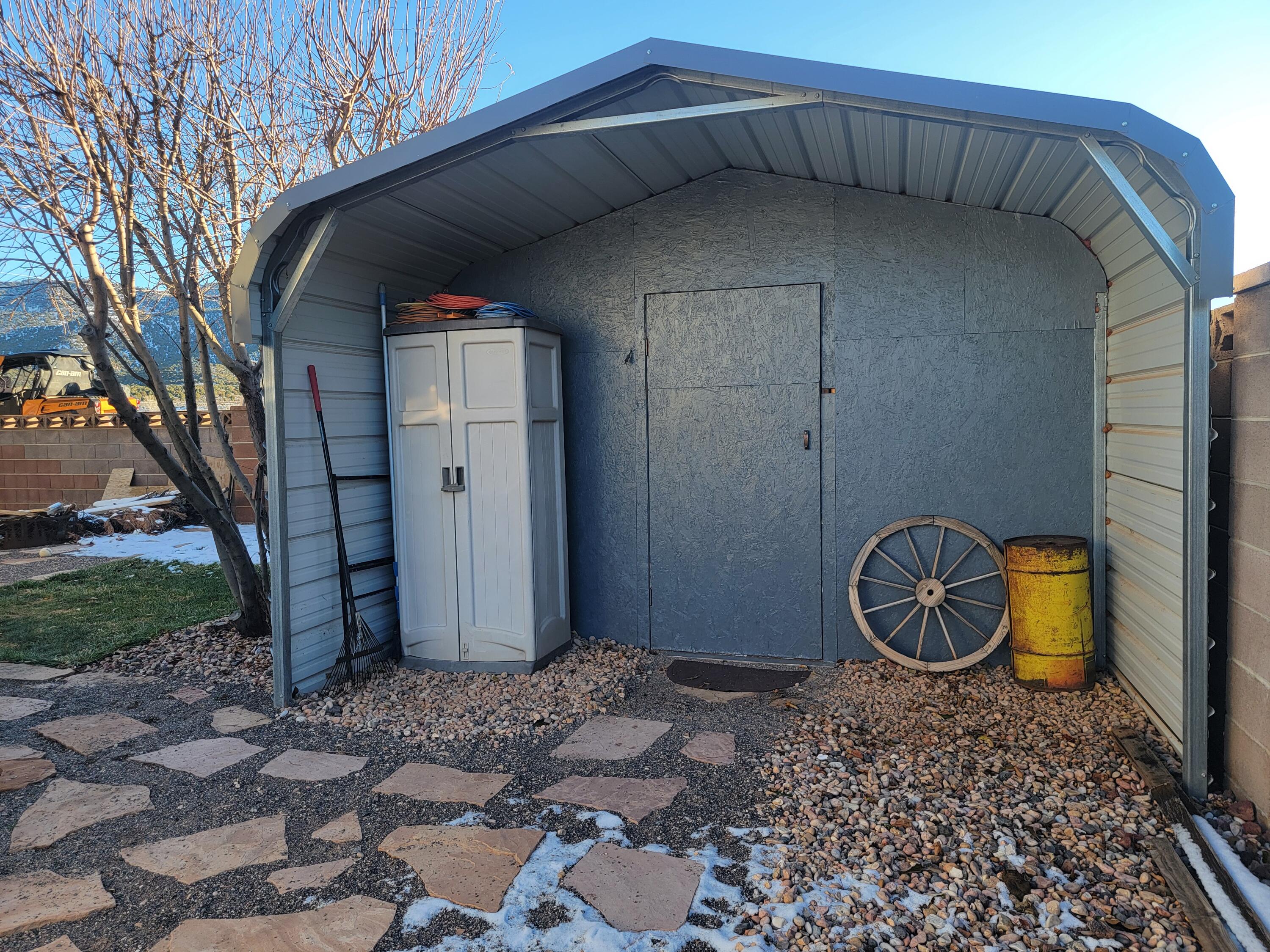 EAGLE ROCK - Residential