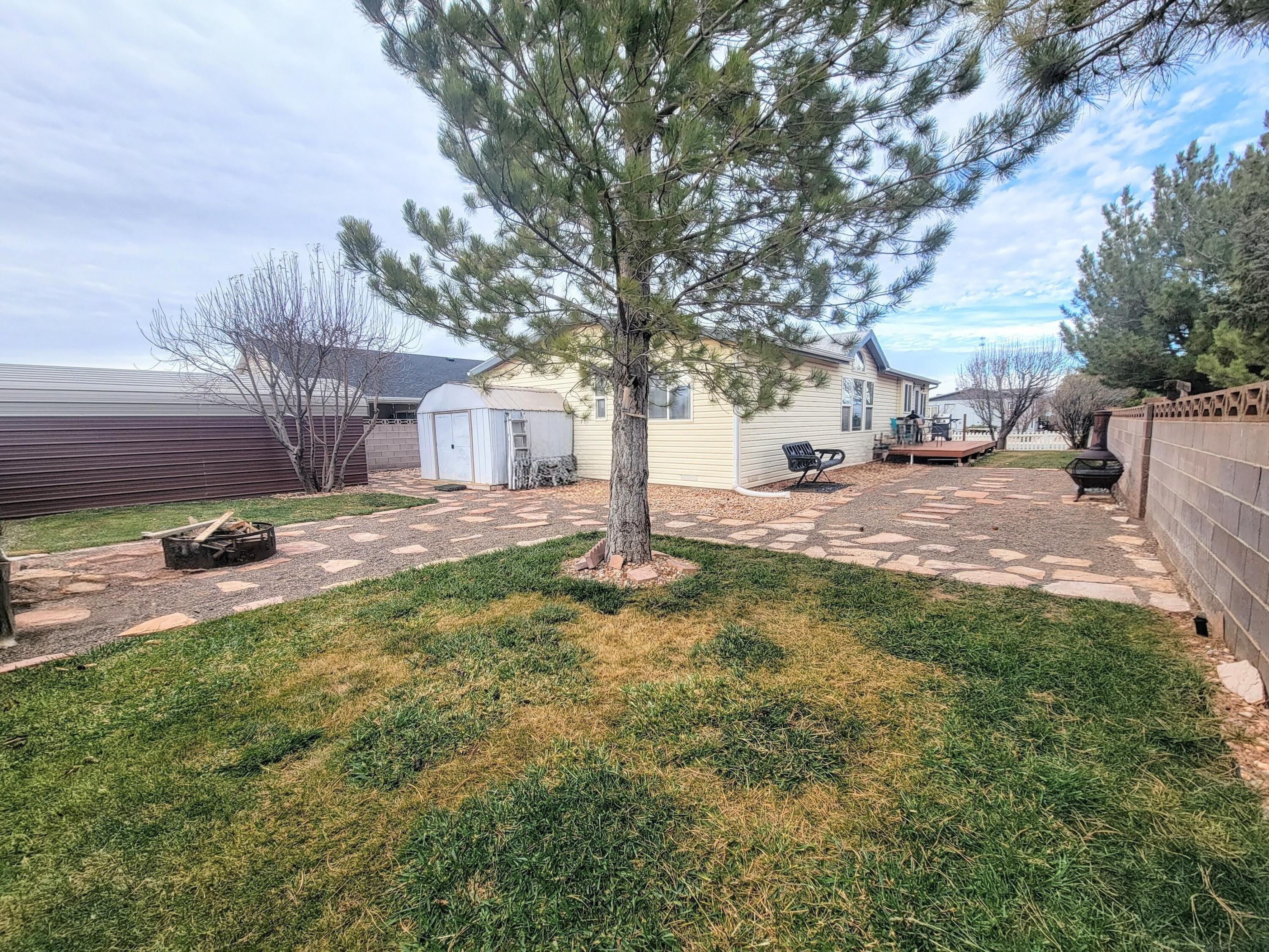 EAGLE ROCK - Residential