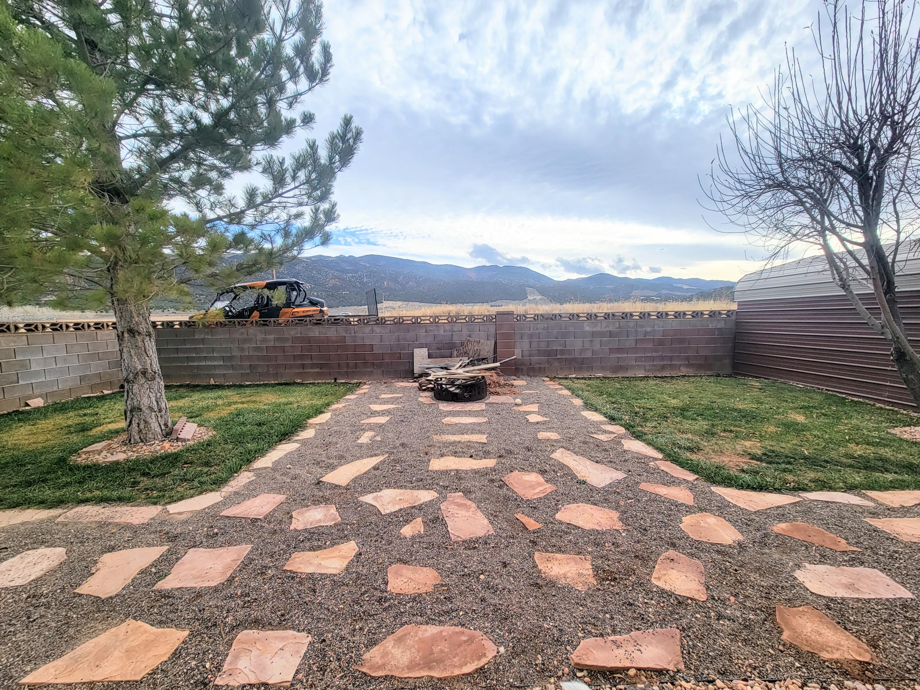 EAGLE ROCK - Residential