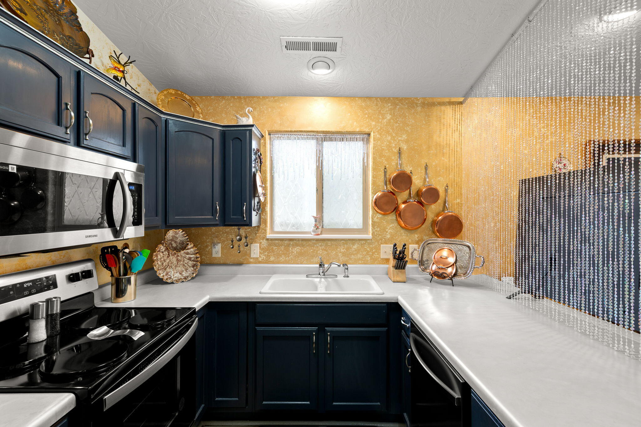 DIXIE DOWNS RV RESORT - Residential