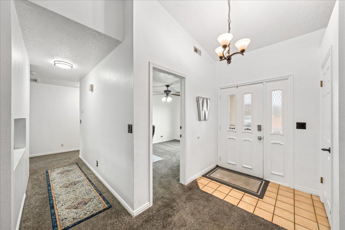 BLOOMINGTON HILLS - Residential