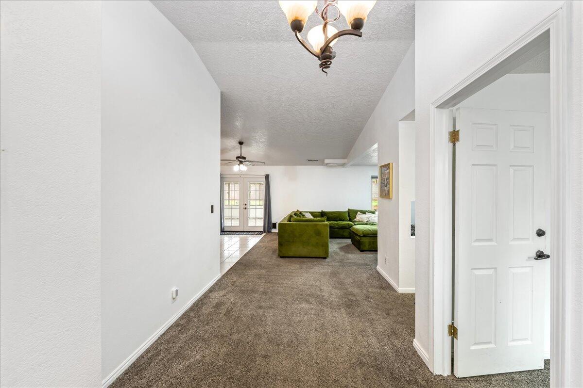 BLOOMINGTON HILLS - Residential