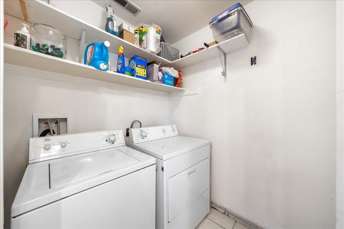 BLOOMINGTON HILLS - Residential