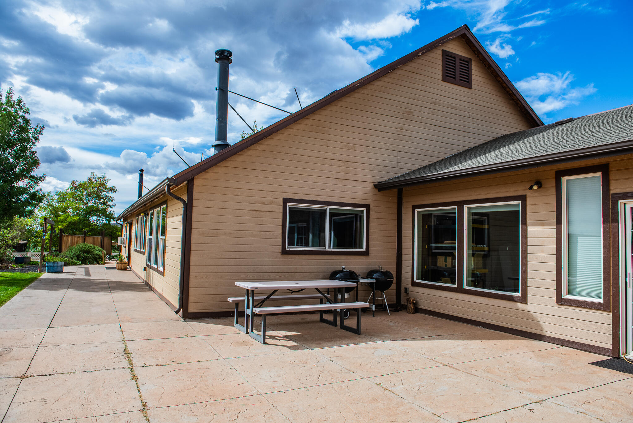 APPLE VALLEY RANCH GOOSEBERRY - Residential