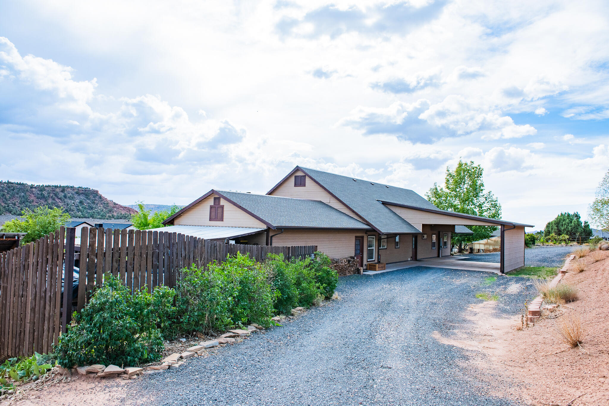 APPLE VALLEY RANCH GOOSEBERRY - Residential