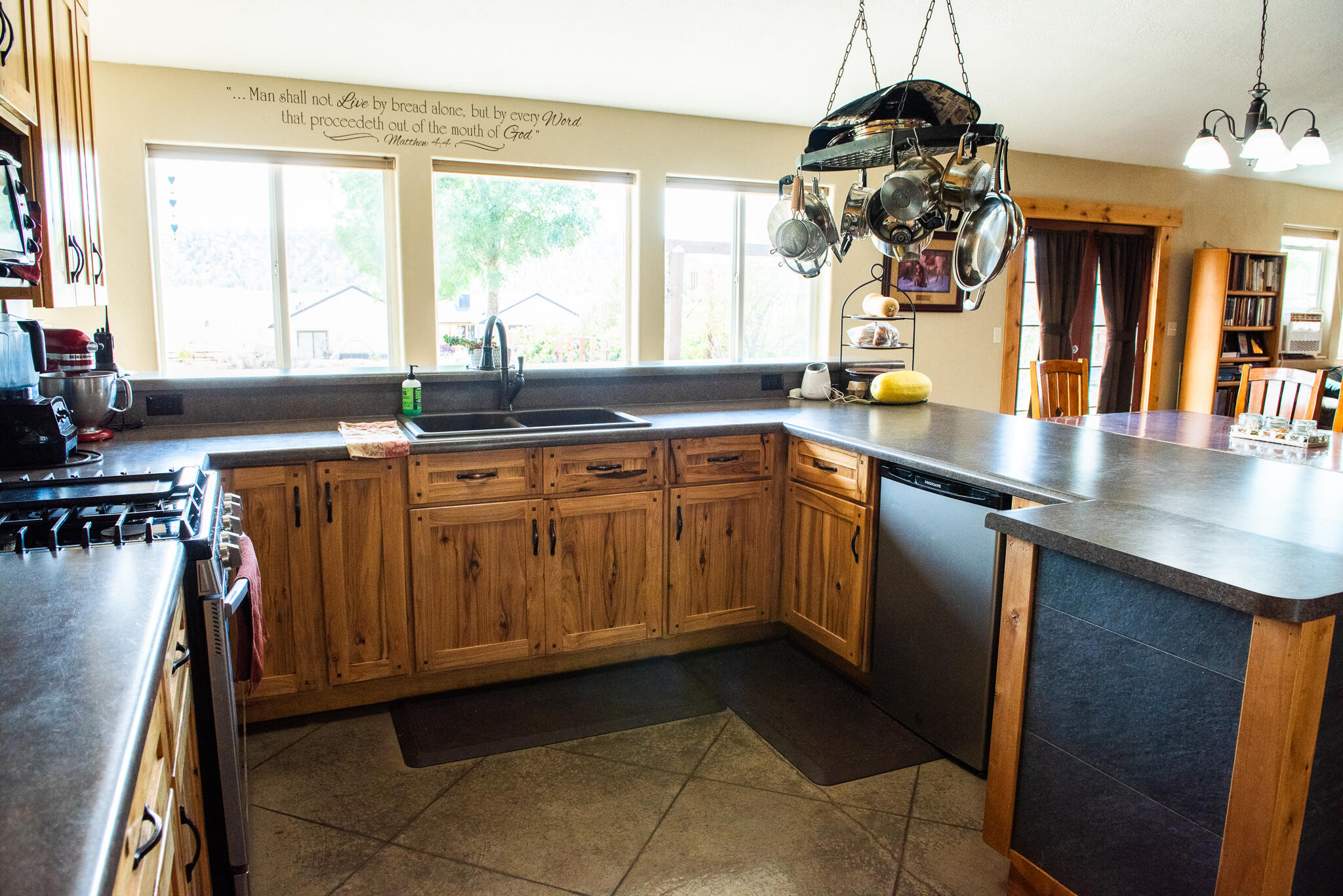 APPLE VALLEY RANCH GOOSEBERRY - Residential