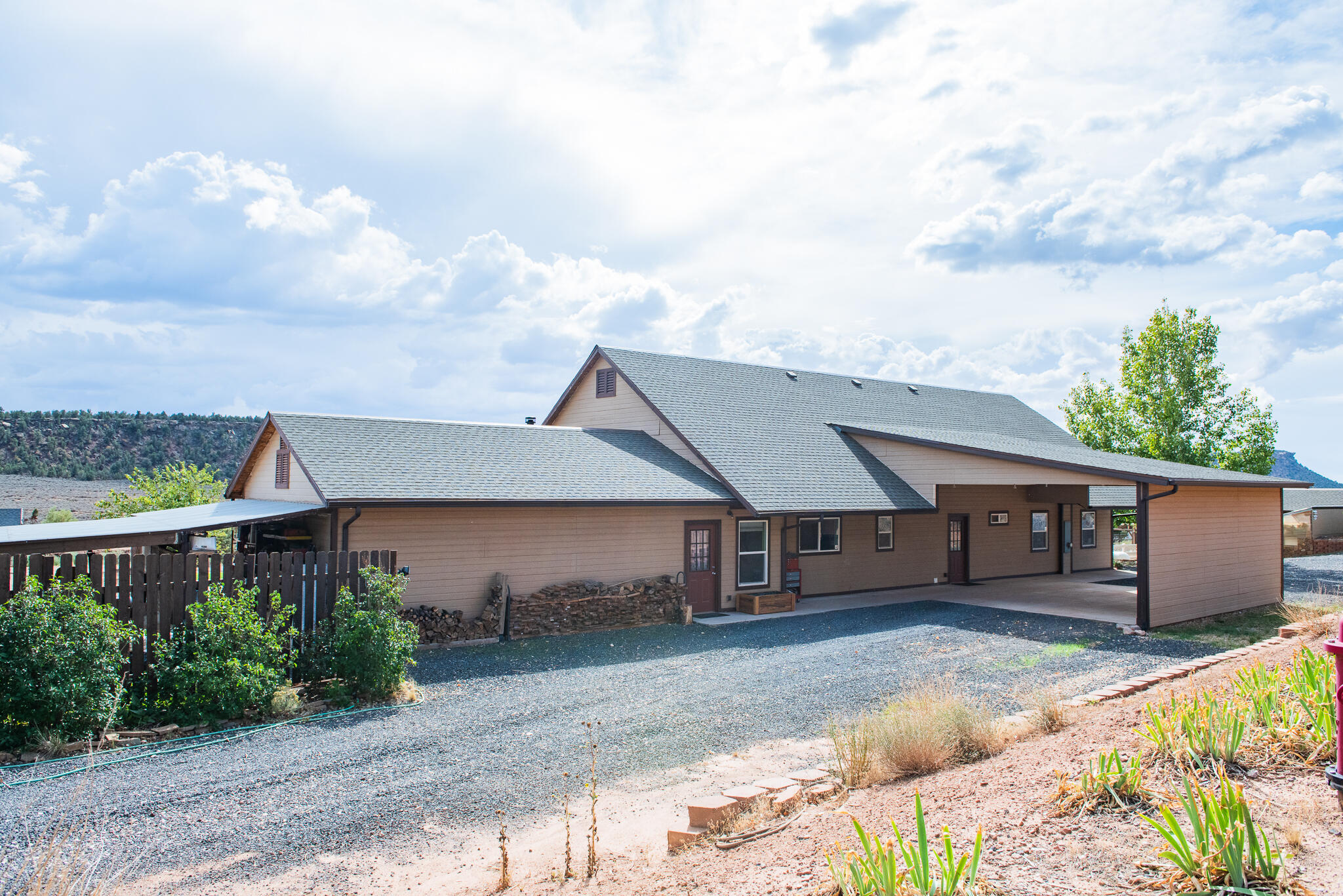 APPLE VALLEY RANCH GOOSEBERRY - Residential