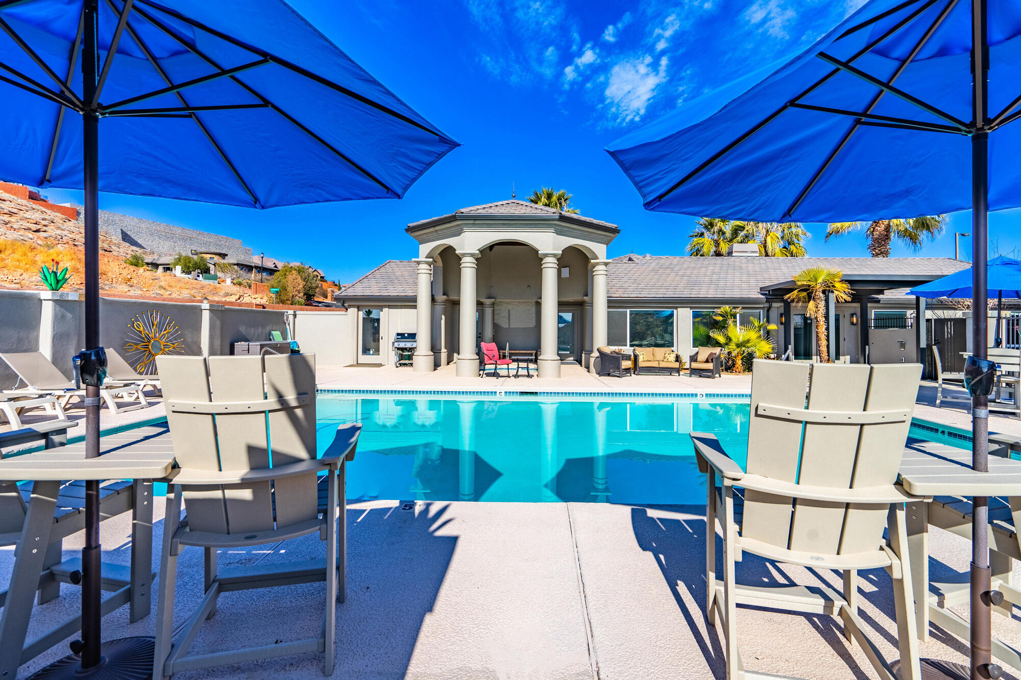 LION'S HEAD HILLTOP ESTATES AT GREEN SPRINGS - Residential