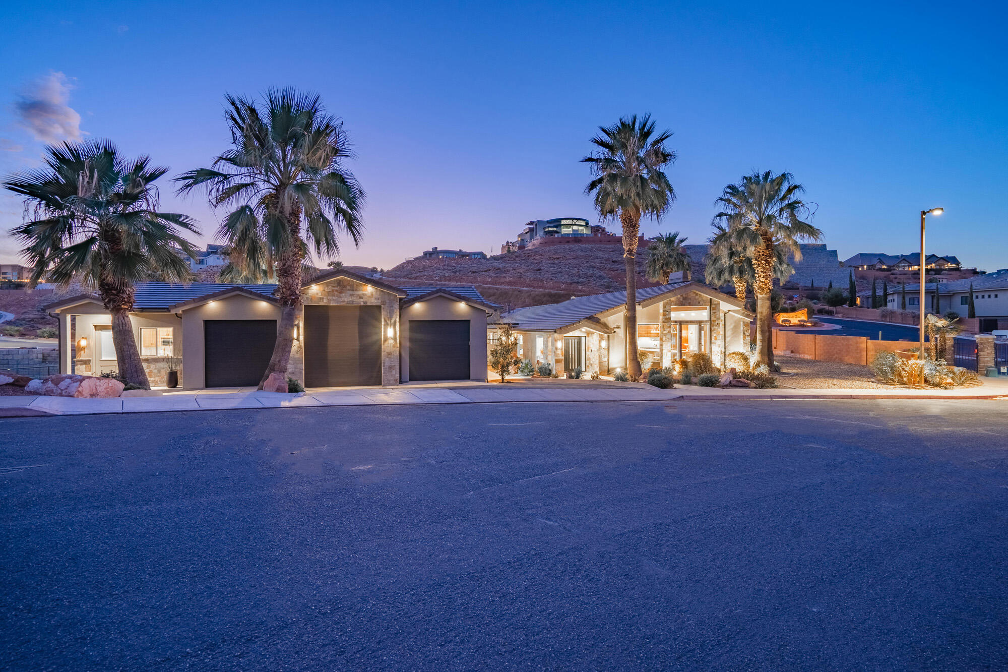 LION'S HEAD HILLTOP ESTATES AT GREEN SPRINGS - Residential