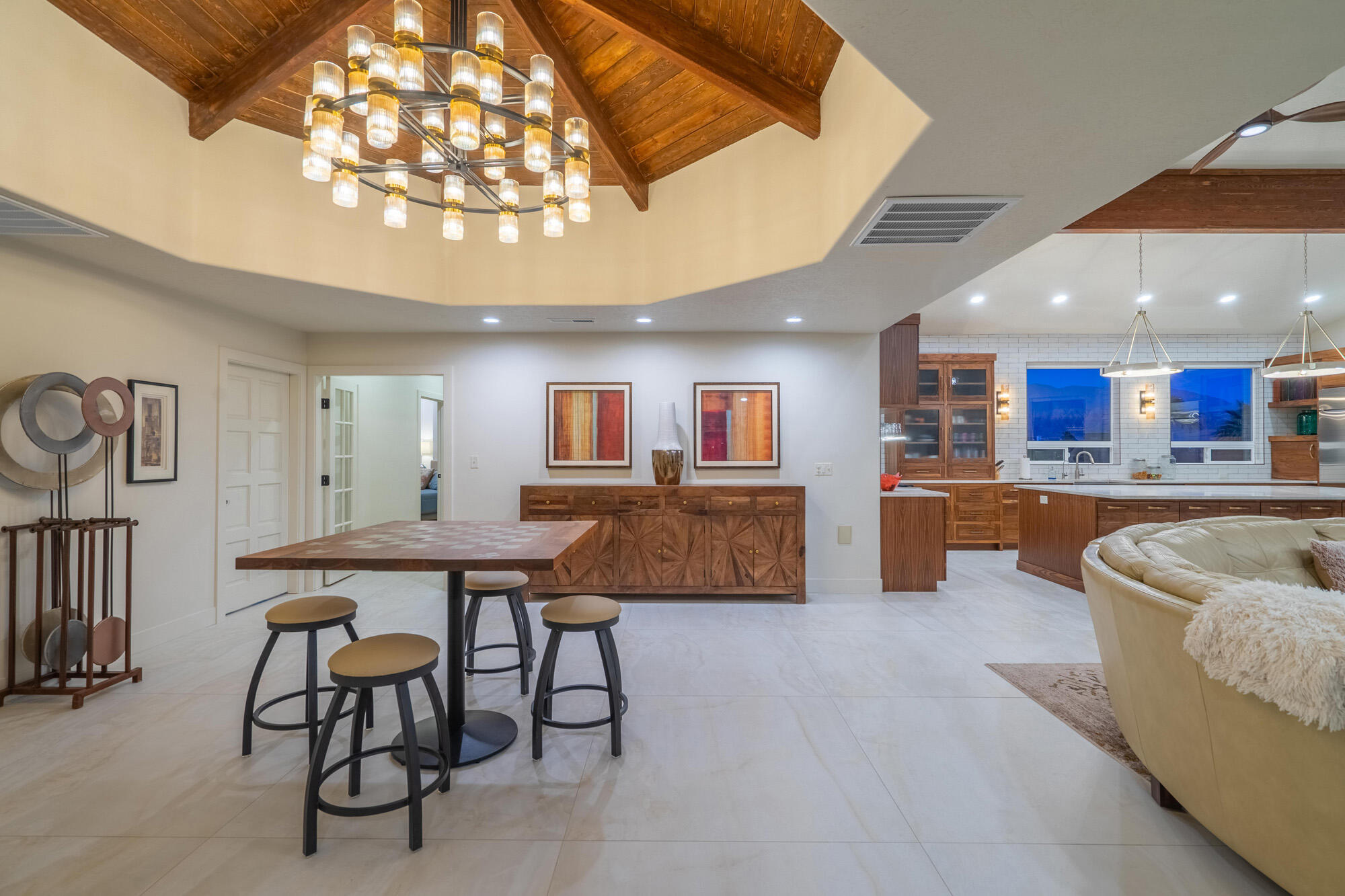 LION'S HEAD HILLTOP ESTATES AT GREEN SPRINGS - Residential