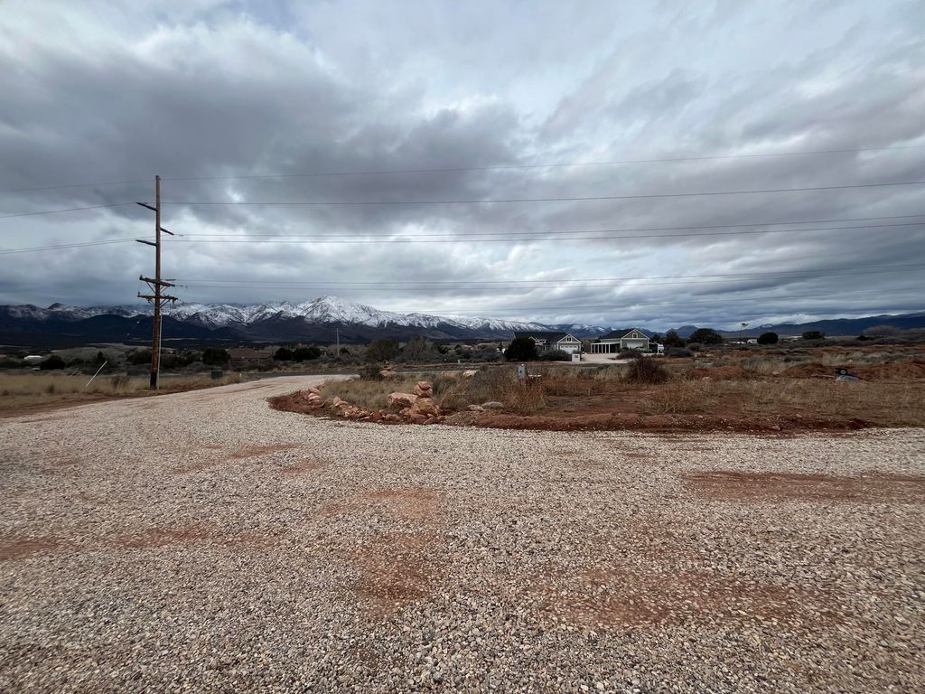 Photo of 1913 S Badger Way, New Harmony, UT 84757 (MLS # 26-271439)