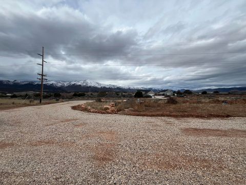 Tiny photo for 1913 S Badger Way, New Harmony, UT 84757 (MLS # 26-271439)