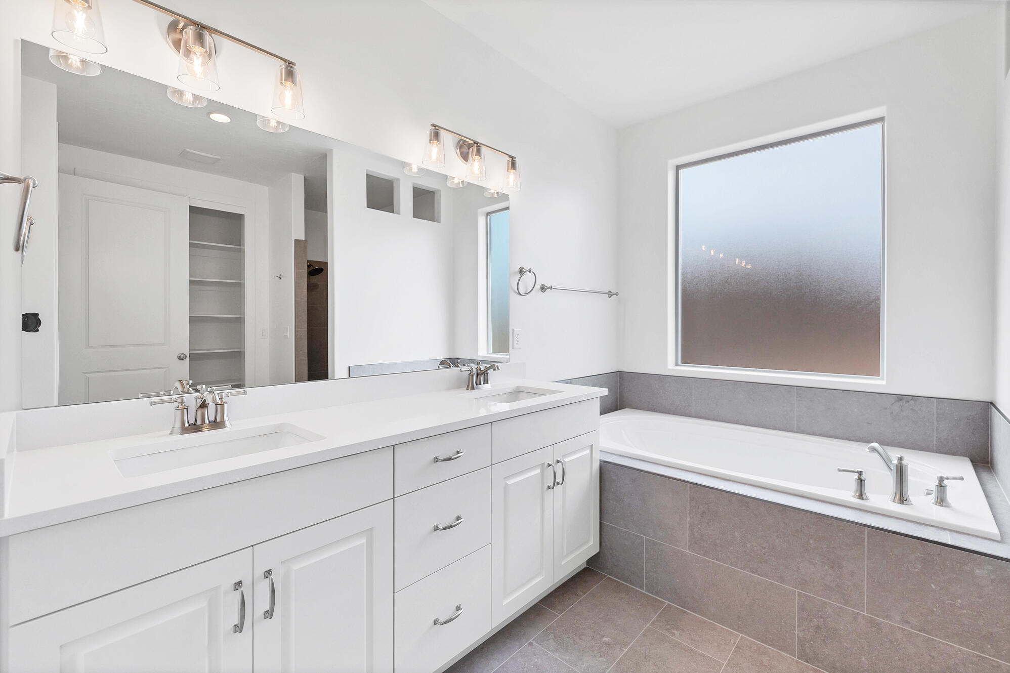 SHOOTING STAR - Residential