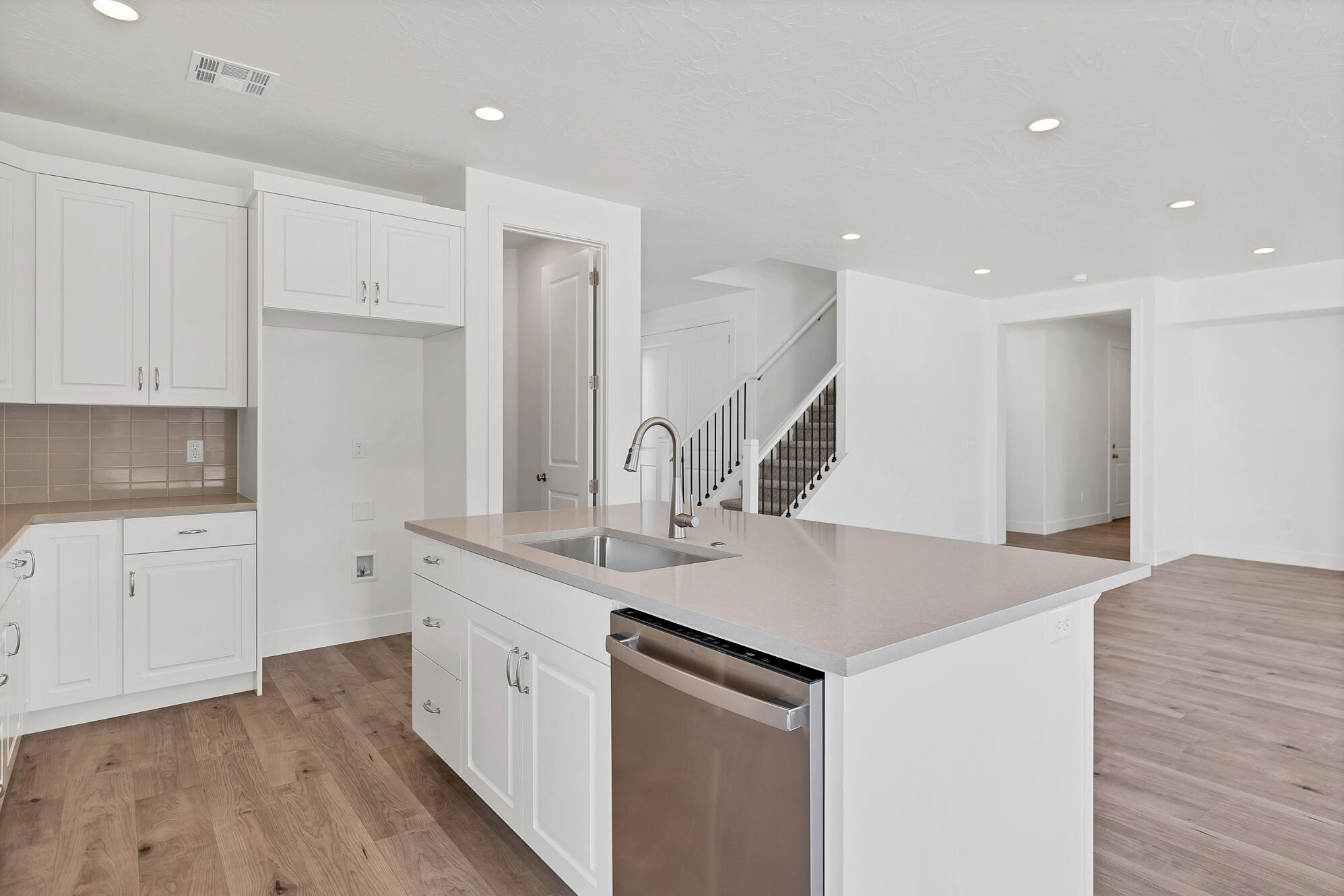 SHOOTING STAR - Residential