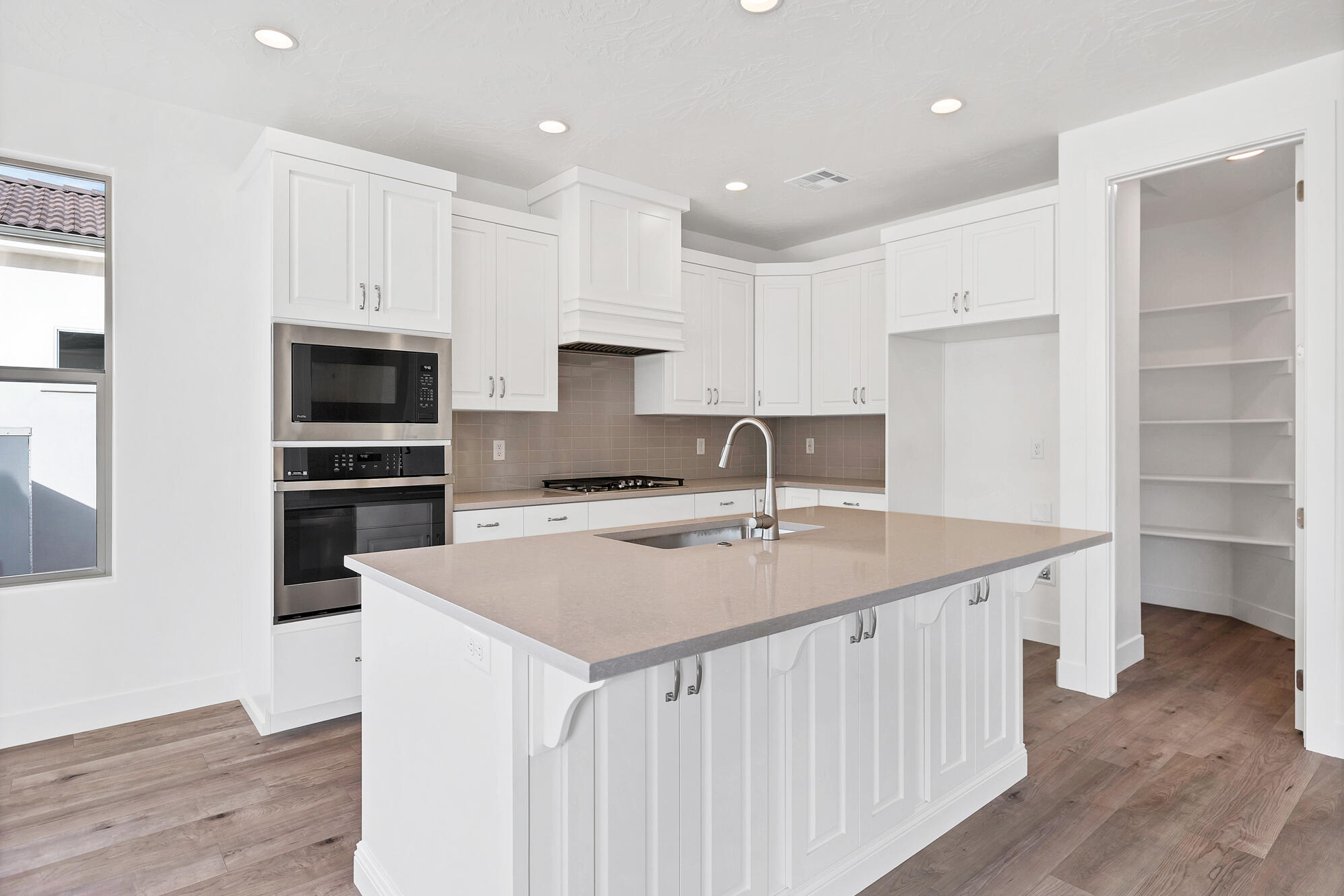 SHOOTING STAR - Residential