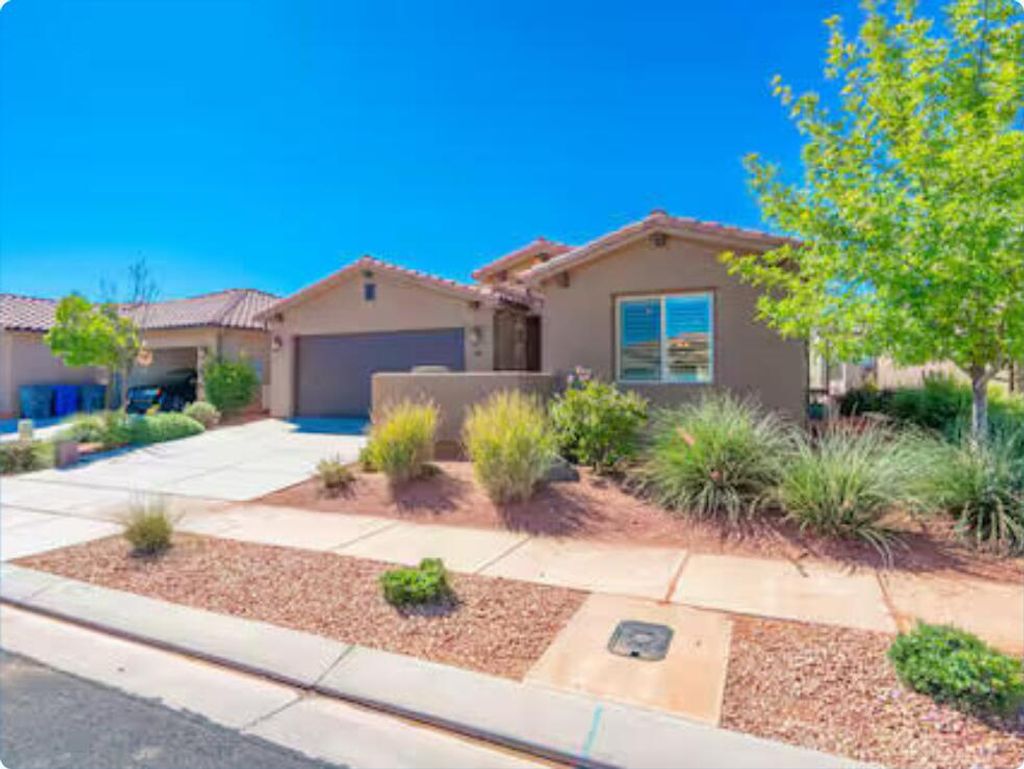 Photo of 3800 Paradise Village DR 49 #49, Santa Clara, UT 84765 (MLS # 26-270918)