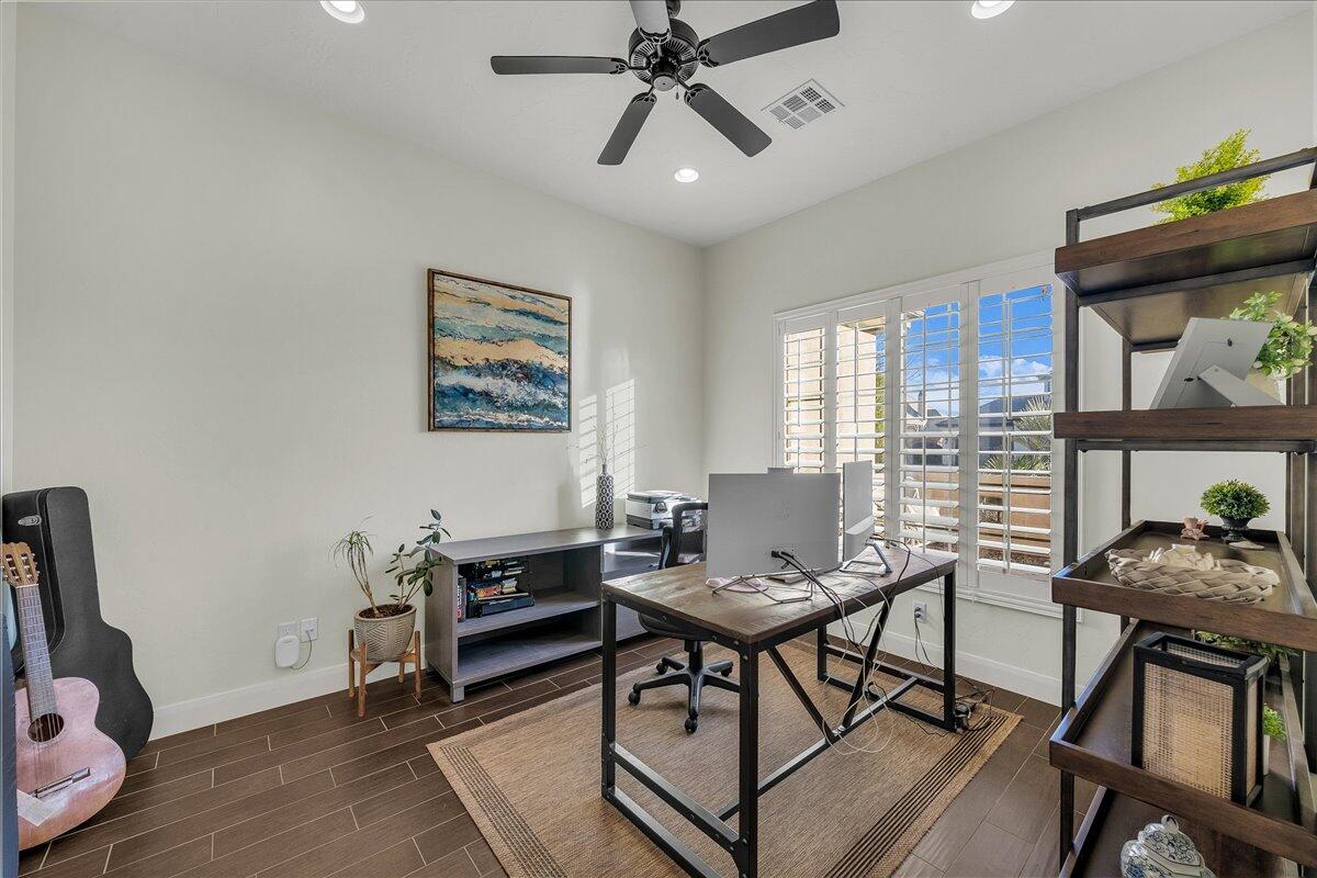 ST GEORGE TOWNSITE - Residential