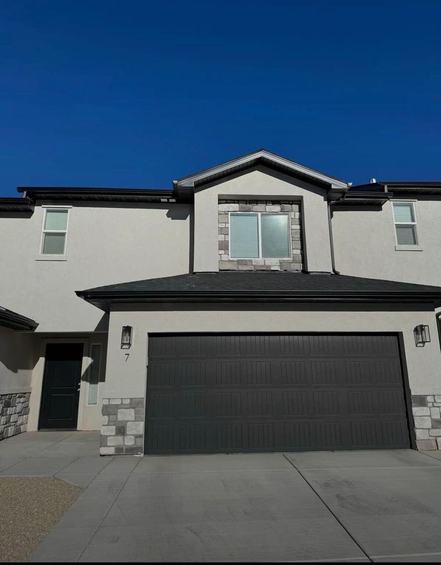 Beautiful townhome in Fiddlers Canyon. 3 bedroom, 2 and 1/2 bathrooms, 1734 sqft, granite counters through out, fenced in patio and much more!  2-car garage, gas fireplace, washer and dryer included for renters convenience.