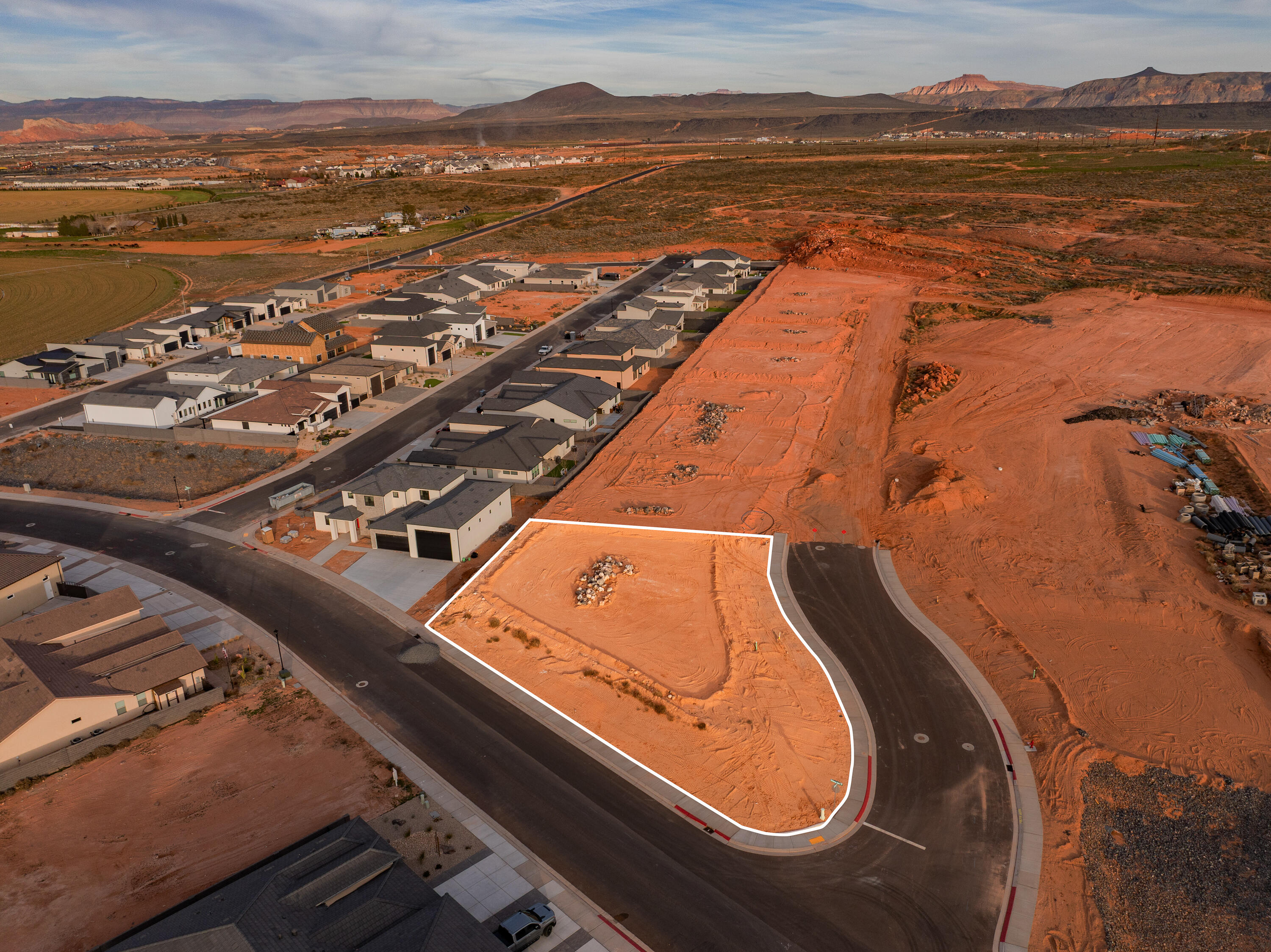 SAND HOLLOW VILLAGE - Land