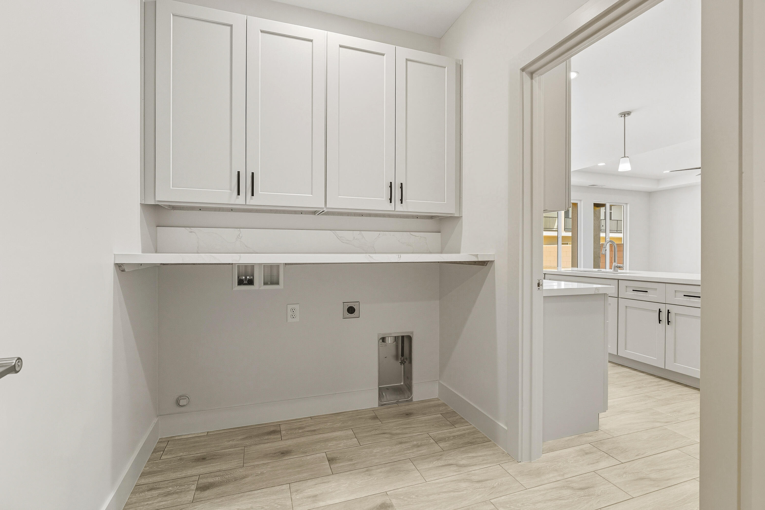 HURRICANE VIEWS - Residential