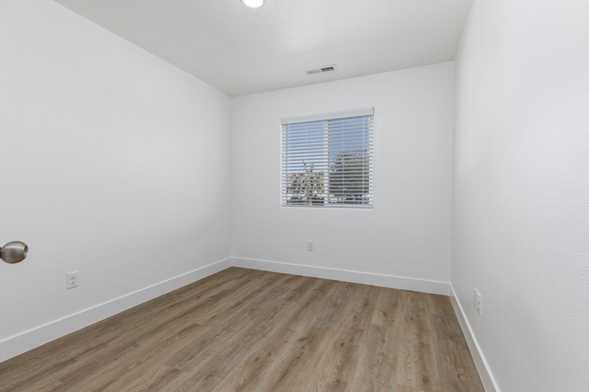 LEXINGTON HILLS TOWNHOMES - Residential