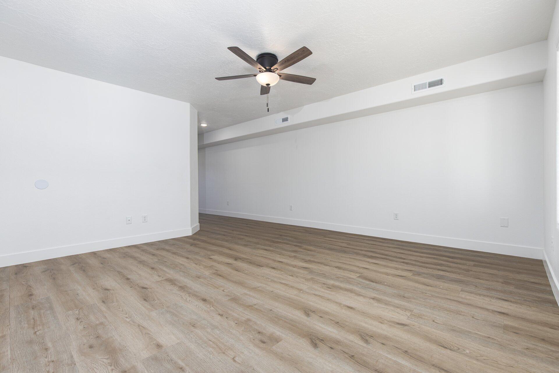 LEXINGTON HILLS TOWNHOMES - Residential