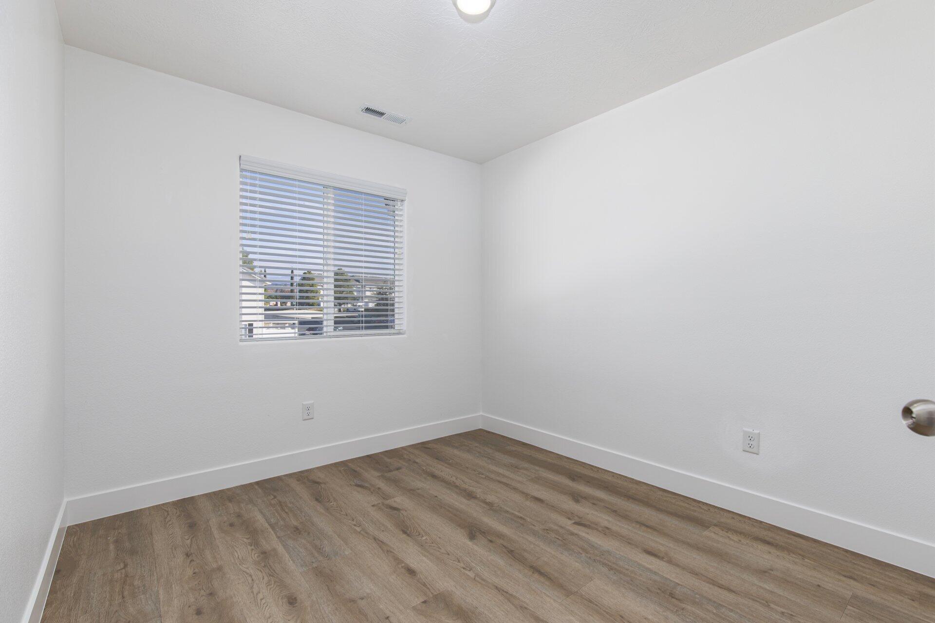 LEXINGTON HILLS TOWNHOMES - Residential