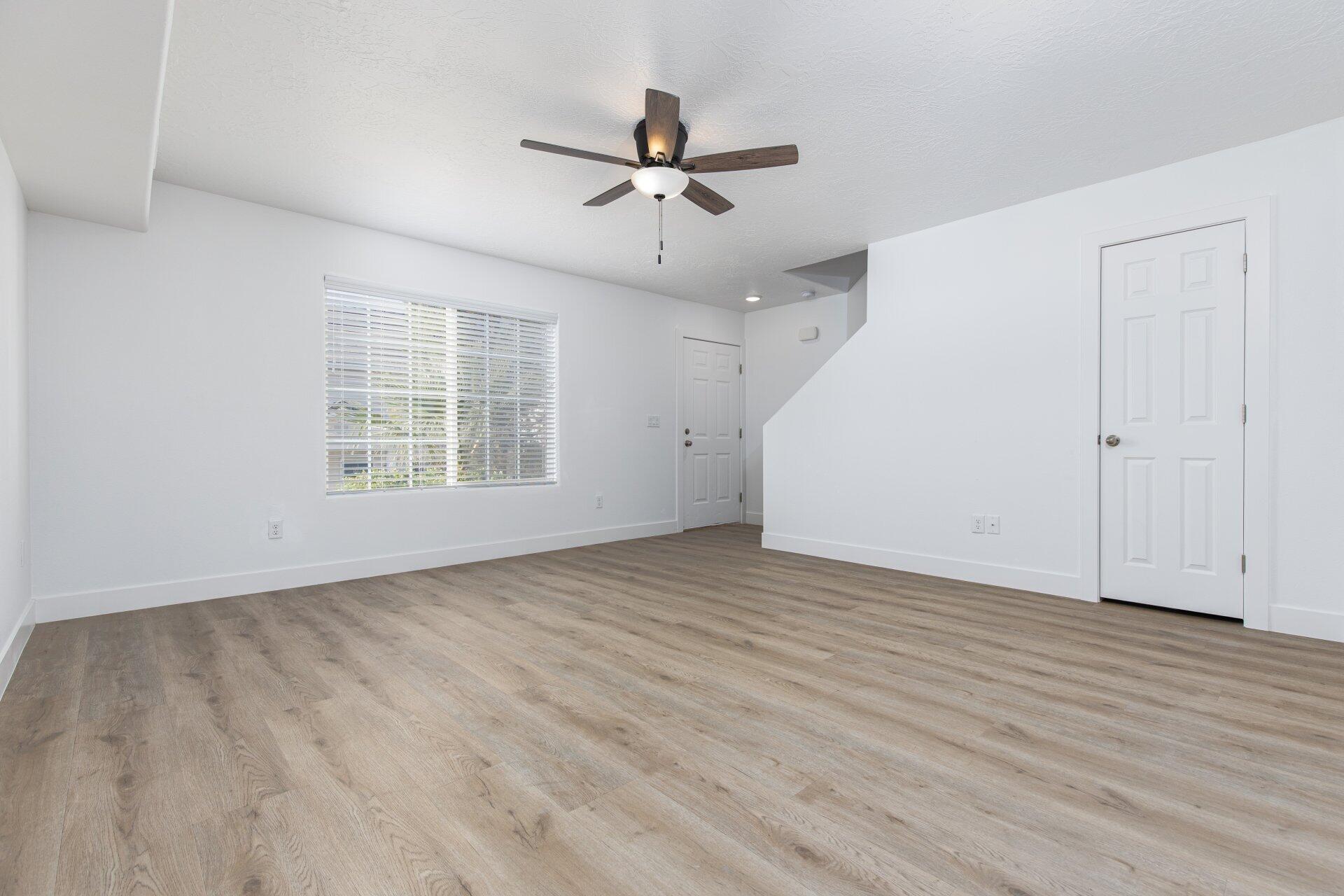 LEXINGTON HILLS TOWNHOMES - Residential