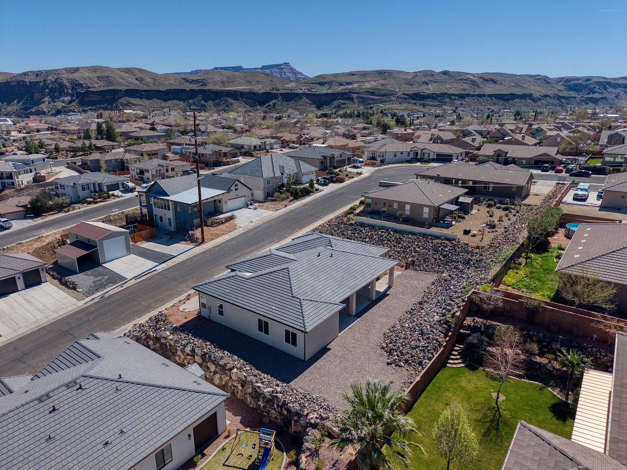 SUNSET RIDGE - Residential