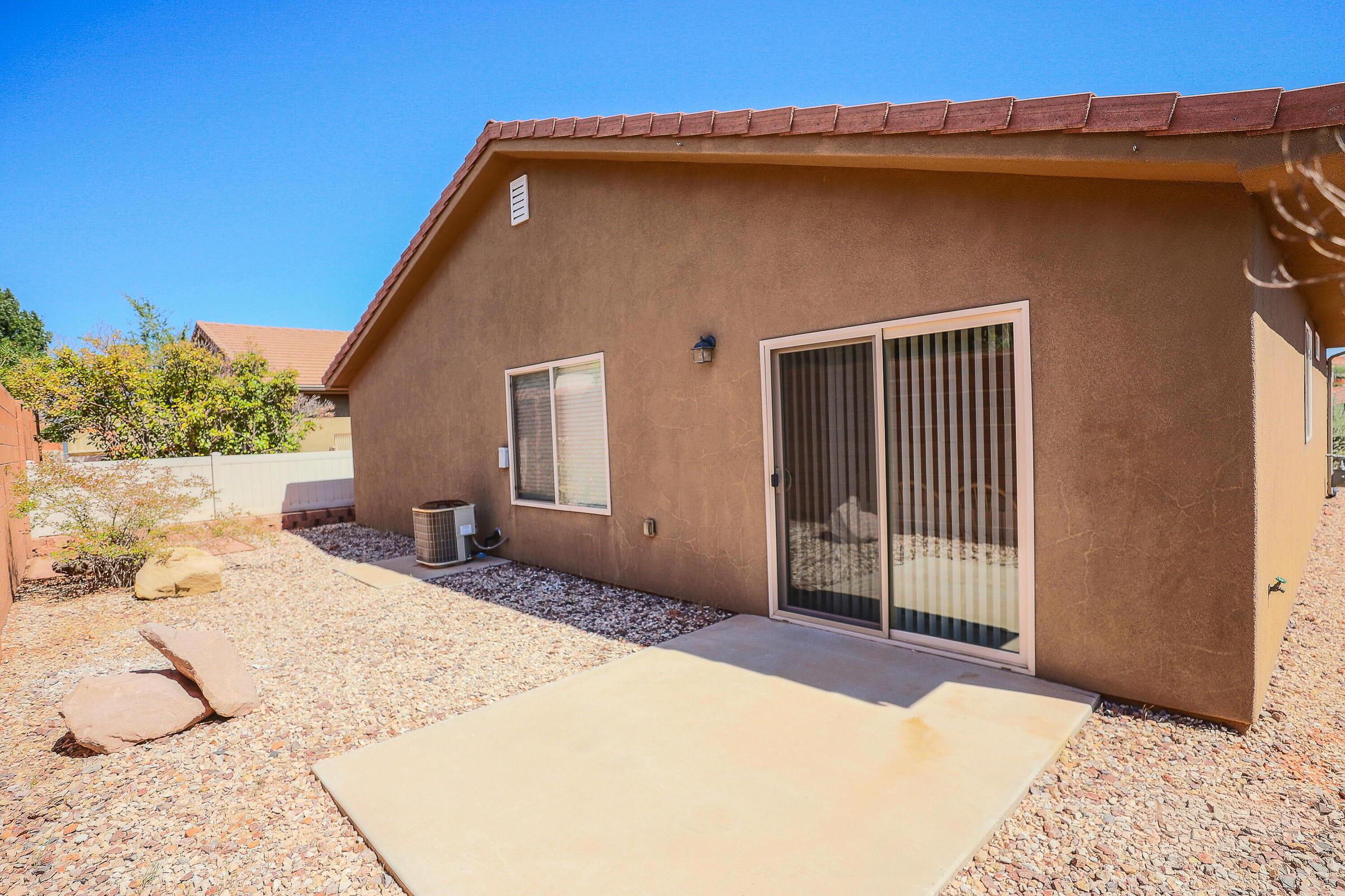 RED CLIFFS PARK - Residential