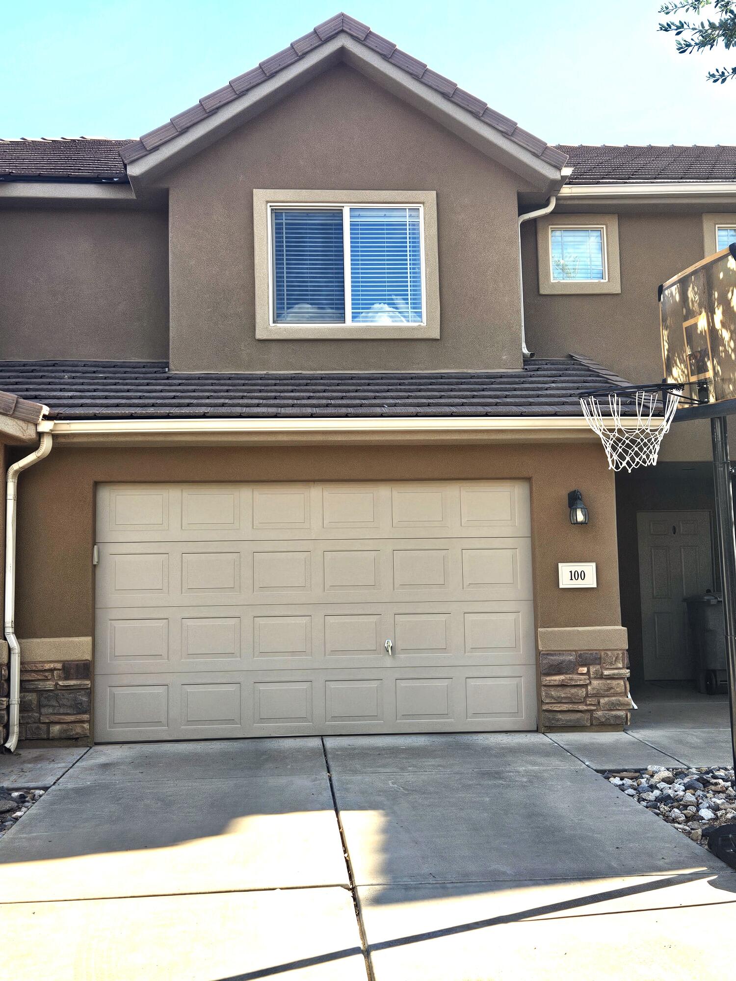 BLUFF VIEW TOWNHOMES - Residential