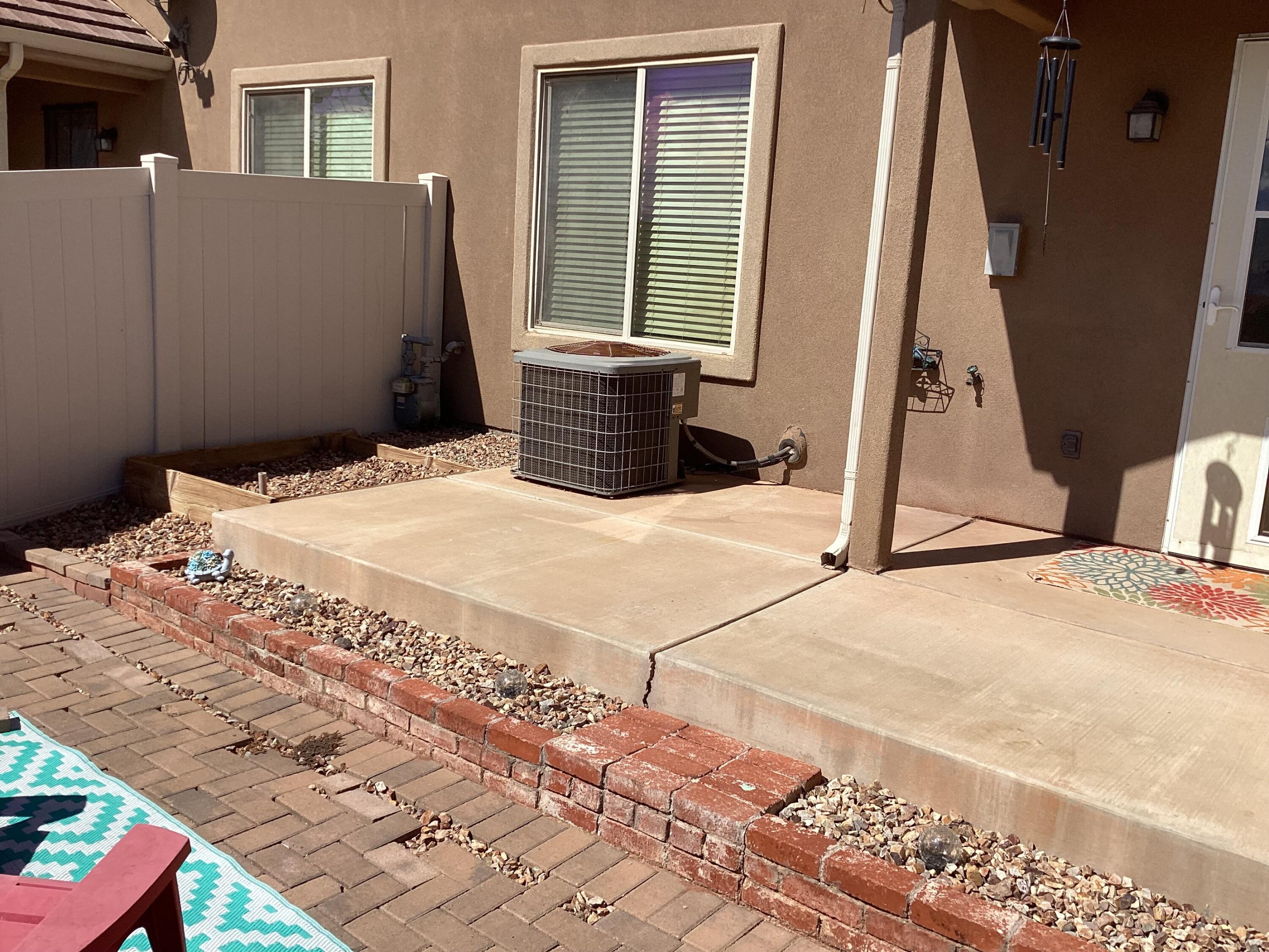 BLUFF VIEW TOWNHOMES - Residential