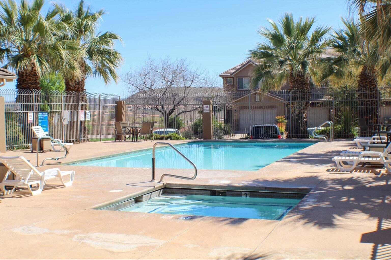 BLUFF VIEW TOWNHOMES - Residential