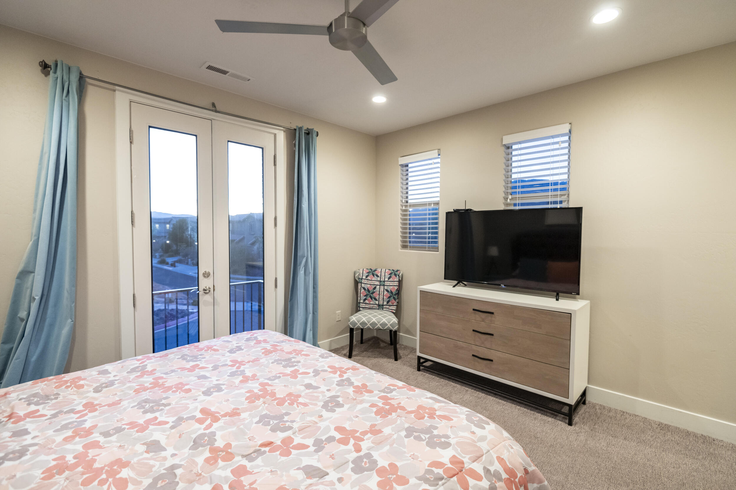 PARADISE VILLAGE AT ZION - Residential