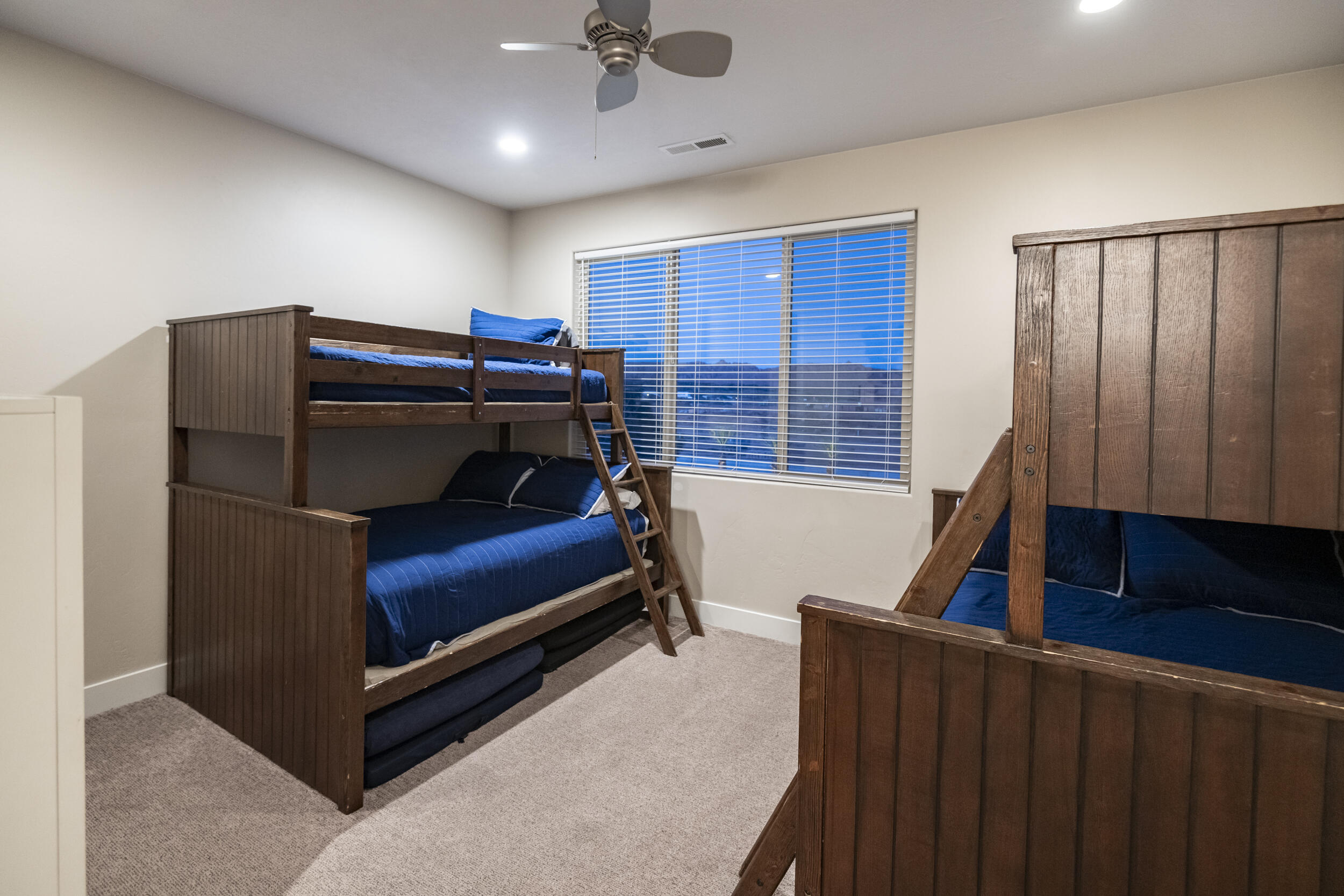 PARADISE VILLAGE AT ZION - Residential